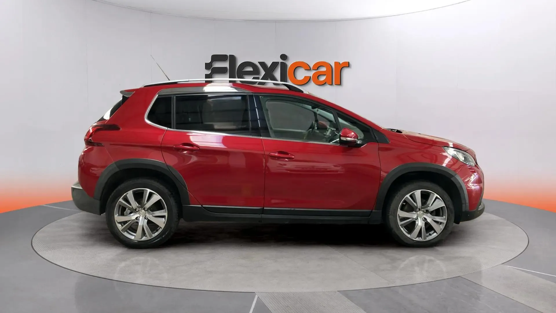 Peugeot 2008 Allure 1.2 PureTech - foto 8