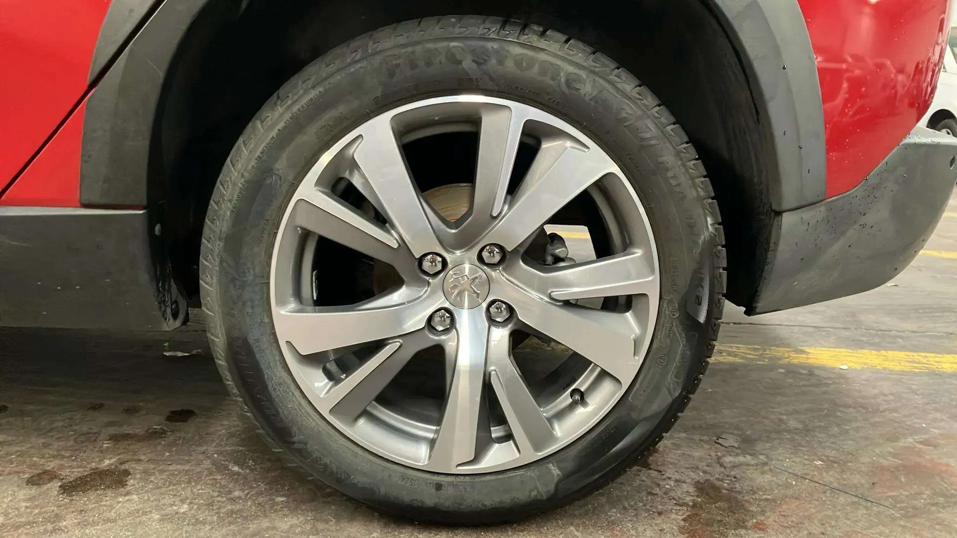 Peugeot 2008 Allure 1.2 PureTech - foto 21