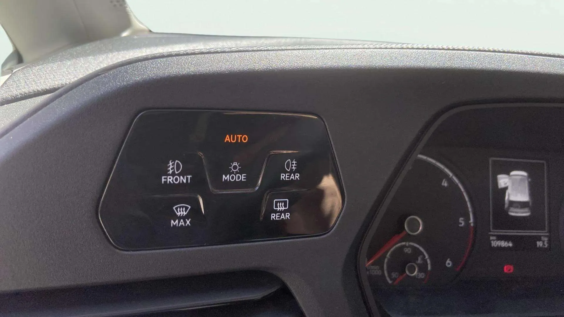 Volkswagen Caddy California 2.0 TDI 4Motion - foto 20