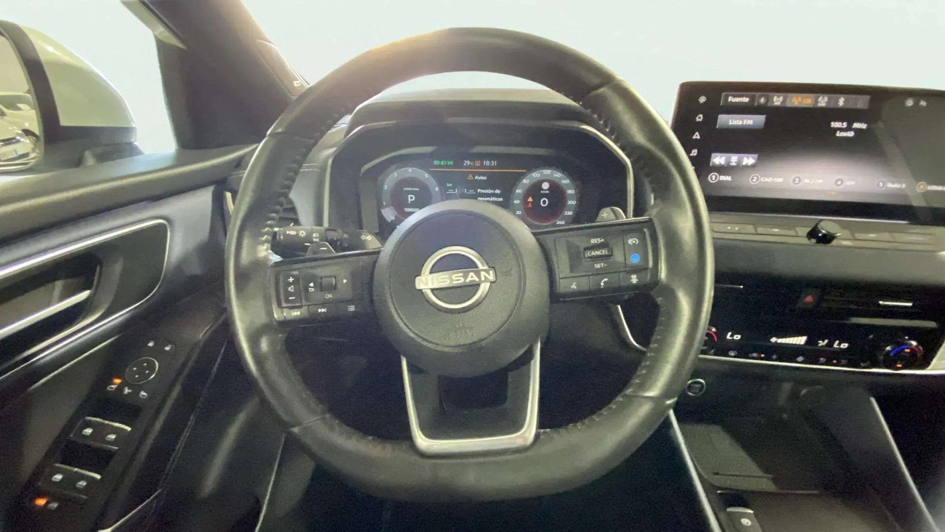 Nissan Qashqai DIG-T mHEV CVT 4x4 N-Connecta - foto 9