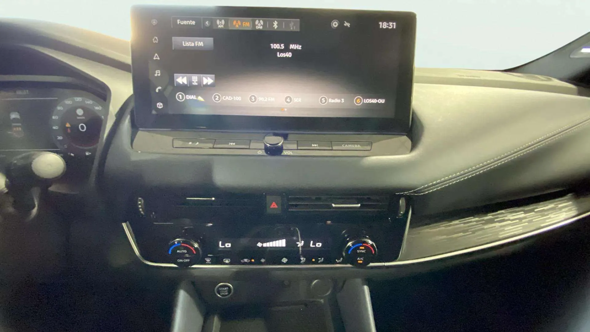 Nissan Qashqai DIG-T mHEV CVT 4x4 N-Connecta - foto 12