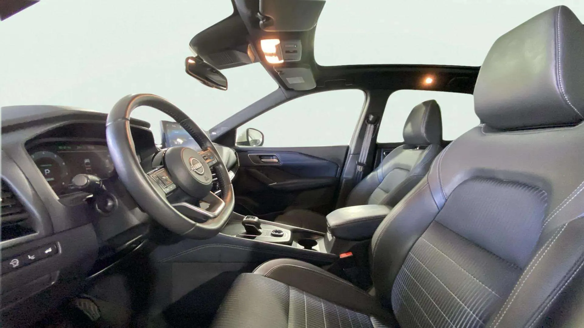 Nissan Qashqai DIG-T mHEV CVT 4x4 N-Connecta - foto 13