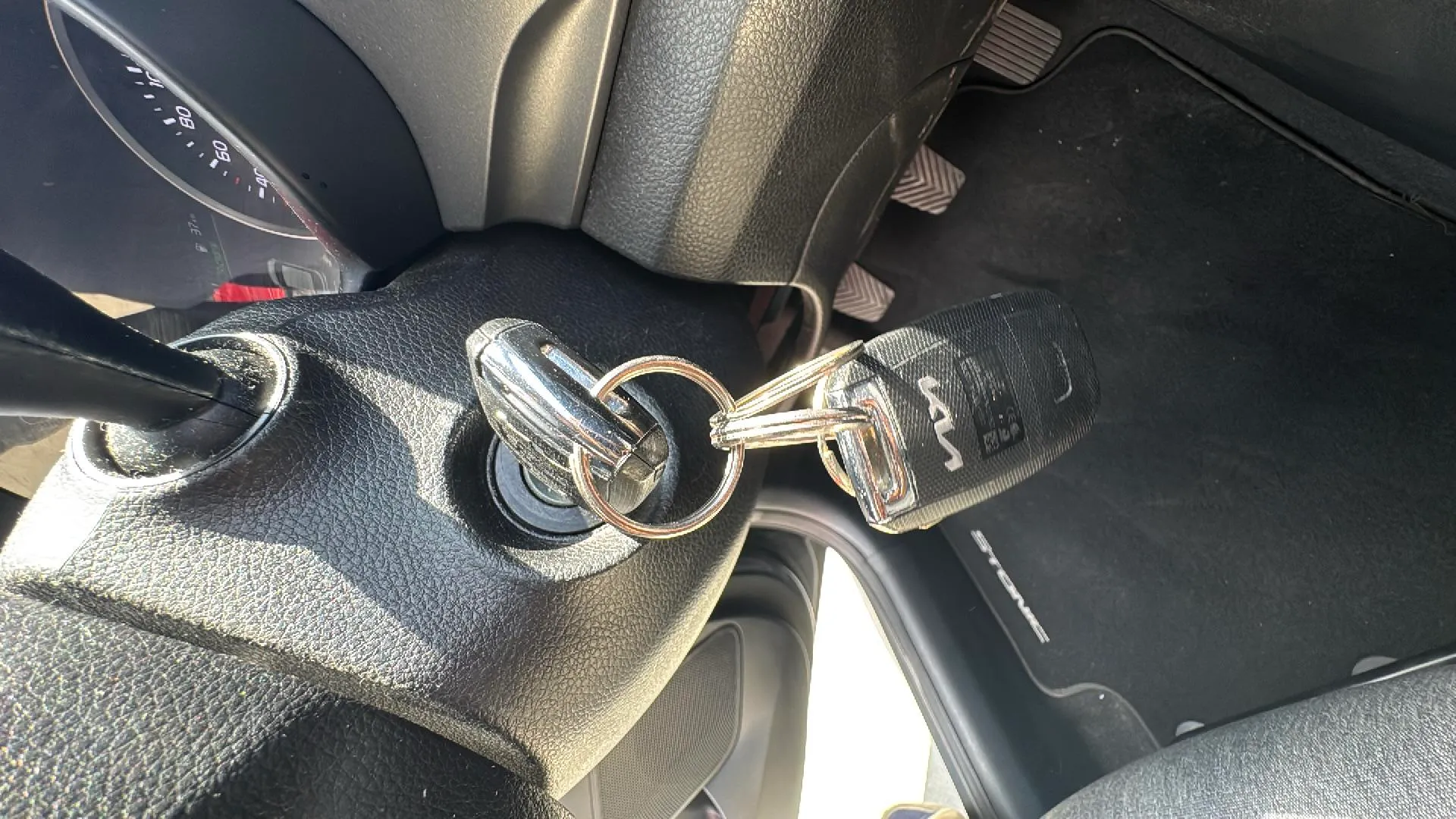 Kia Stonic 1.0 T-GDi MHEV iMT Drive - foto 17