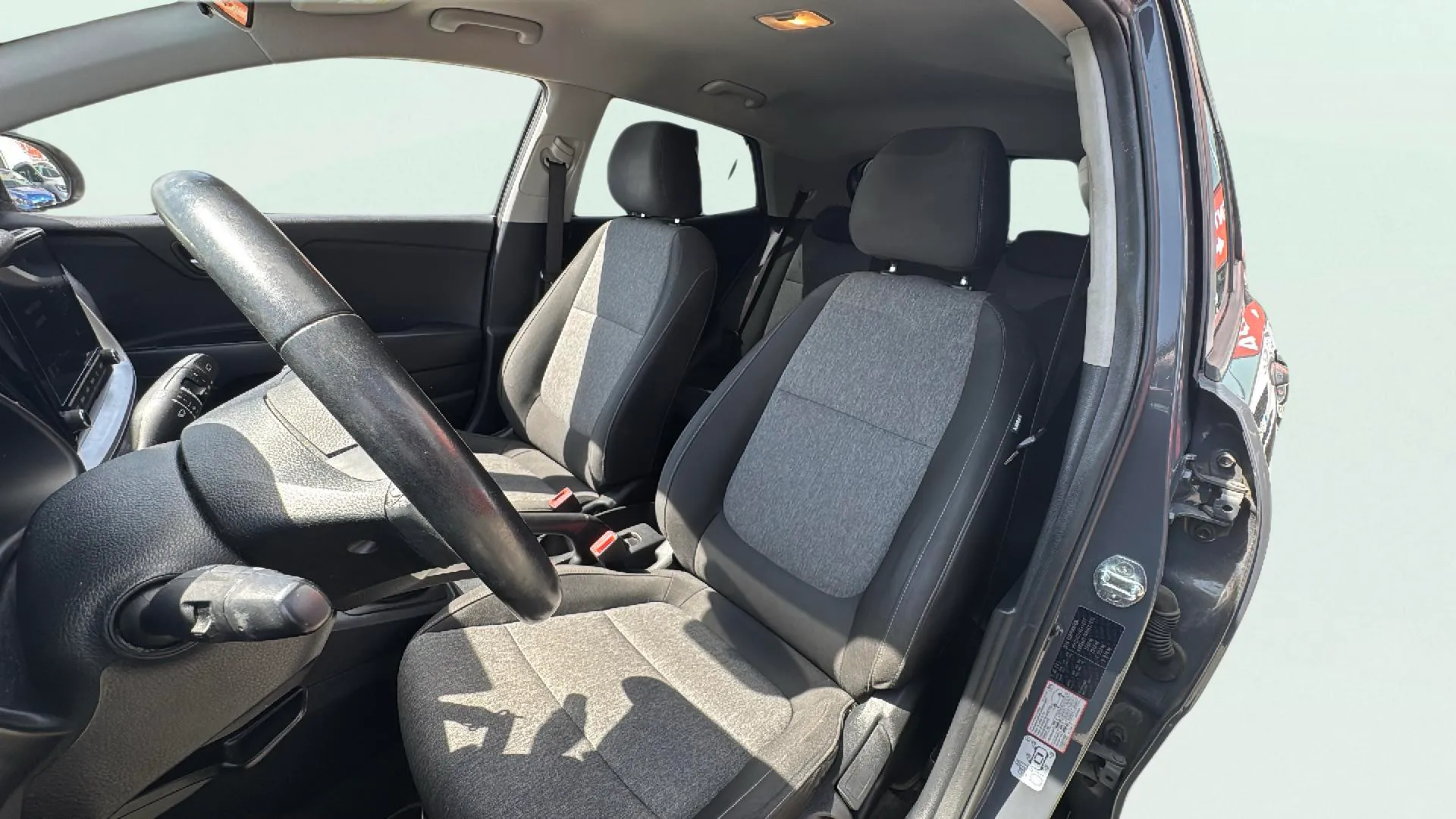 Kia Stonic 1.0 T-GDi MHEV iMT Drive - foto 9
