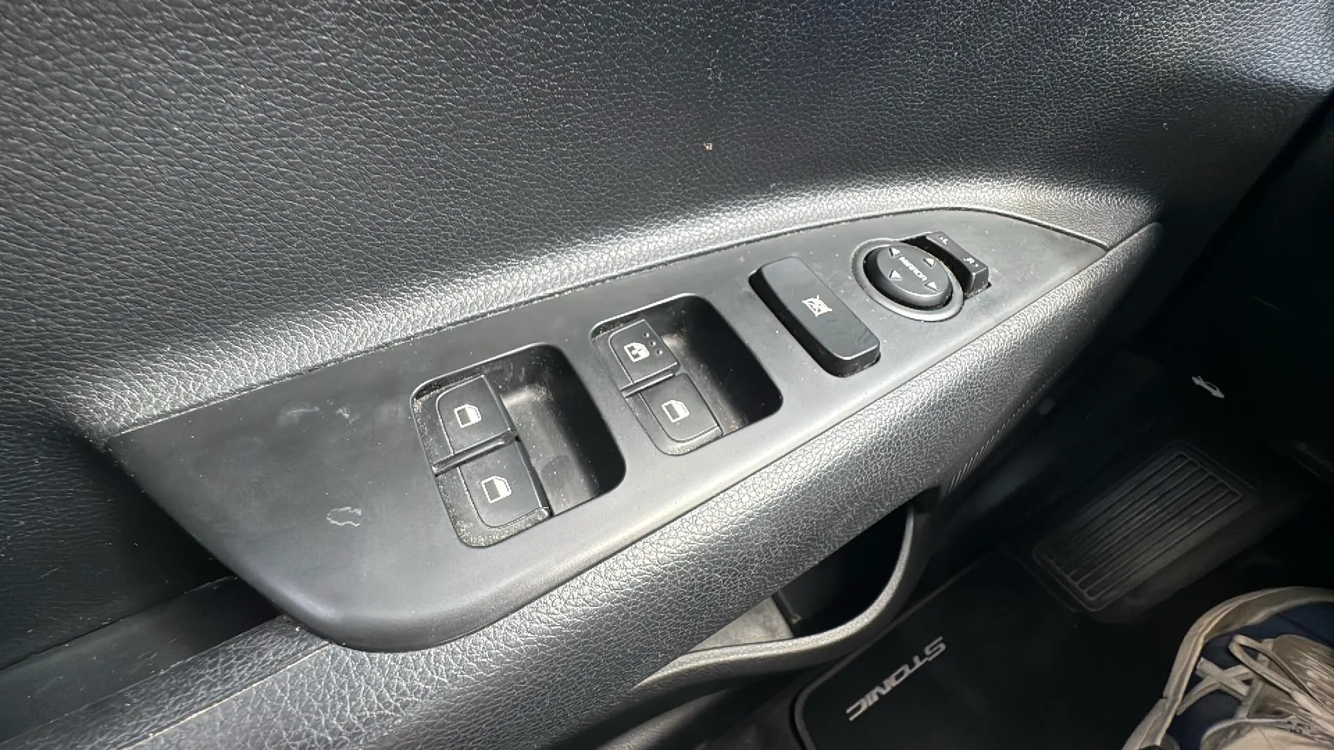 Kia Stonic 1.0 T-GDi MHEV iMT Drive - foto 20