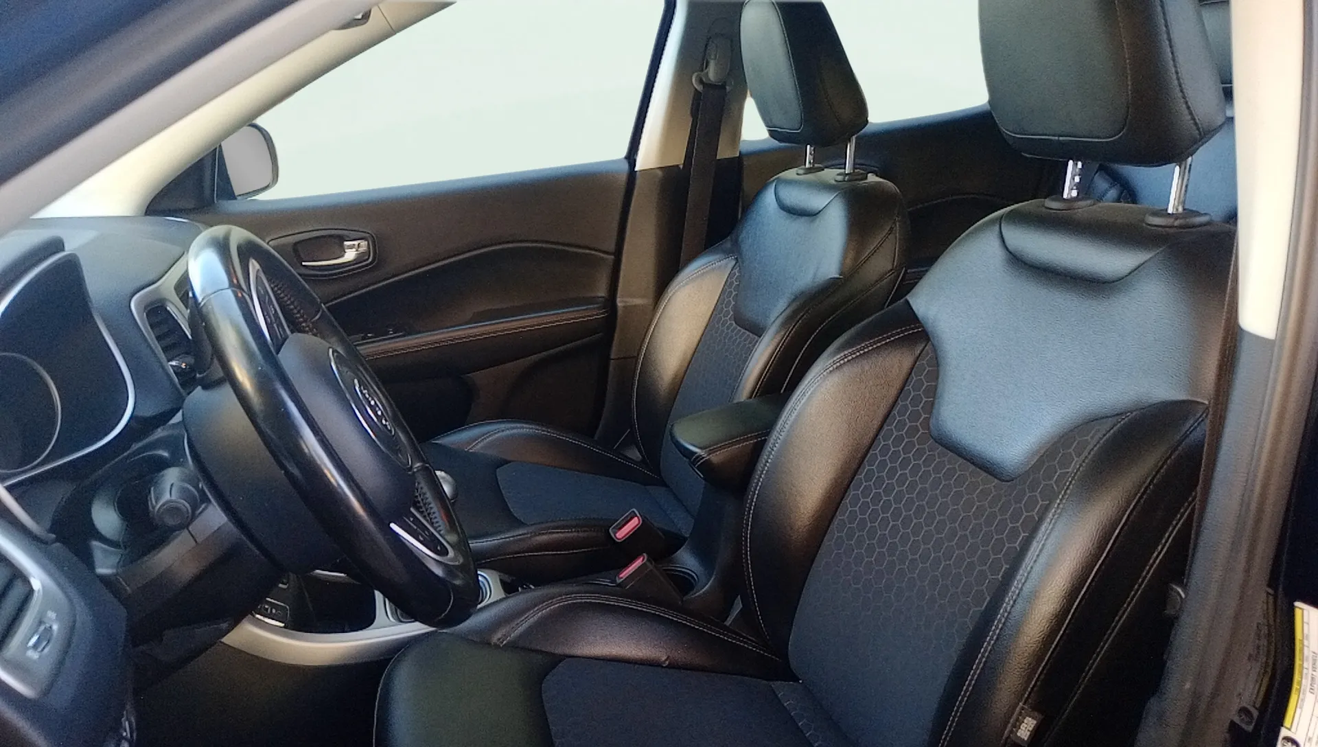 Jeep Compass 1.4 Mair Longitude 4x2 - foto 10