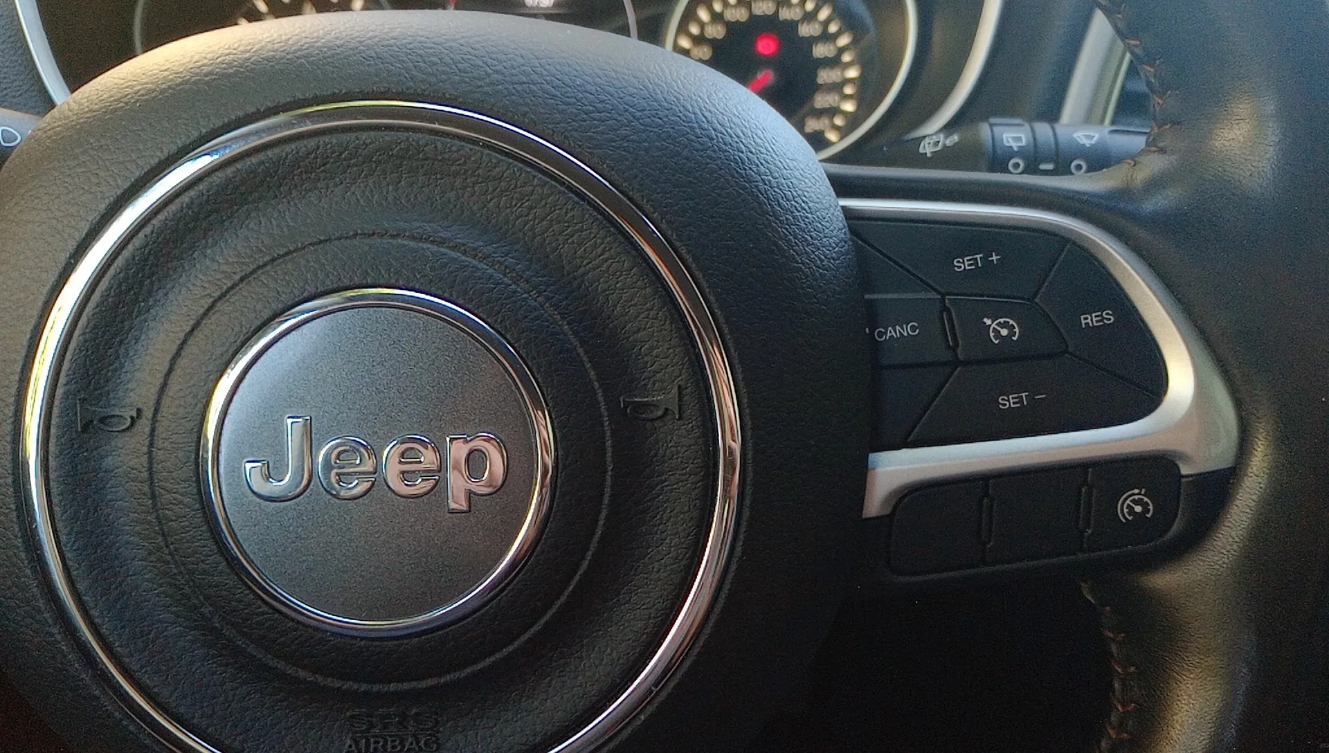 Jeep Compass 1.4 Mair Longitude 4x2 - foto 13