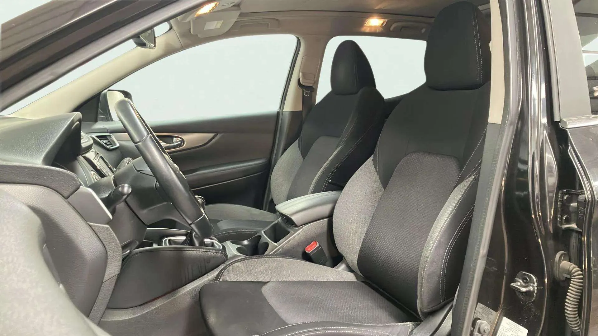 Nissan Qashqai DIG-T E6D N-Connecta - foto 12