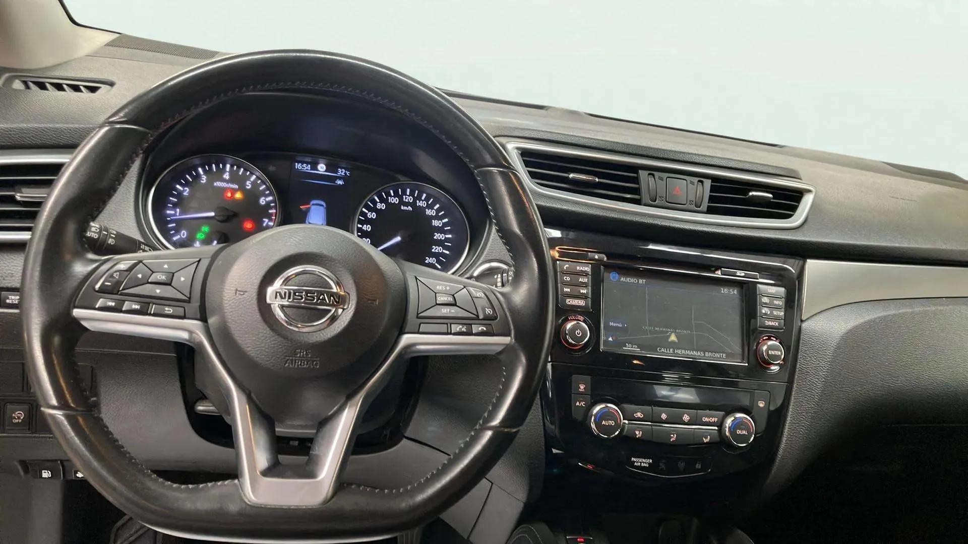 Nissan Qashqai DIG-T E6D N-Connecta - foto 9