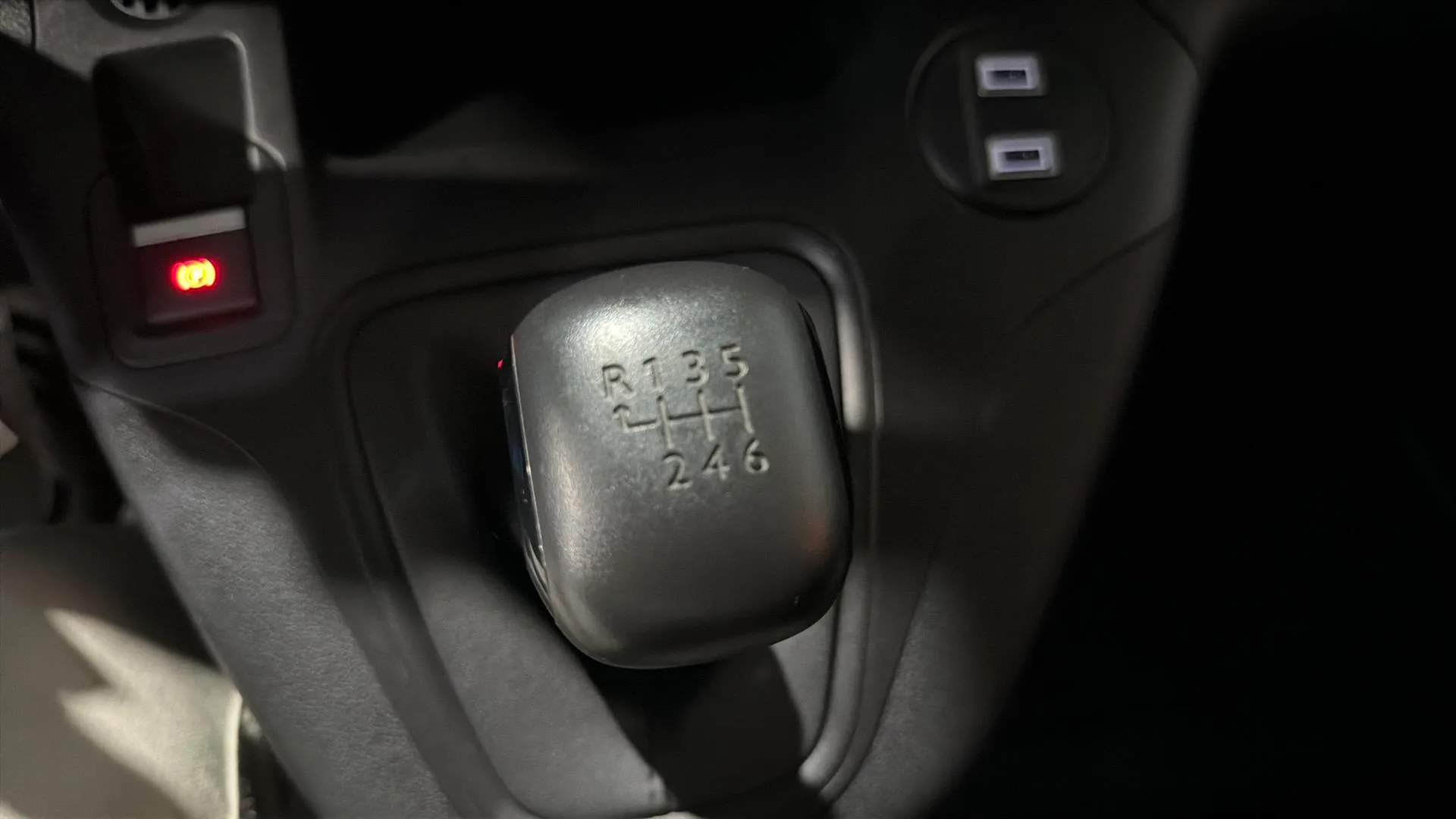 Toyota Proace City Combi N1 L2 1.5D VX - foto 15