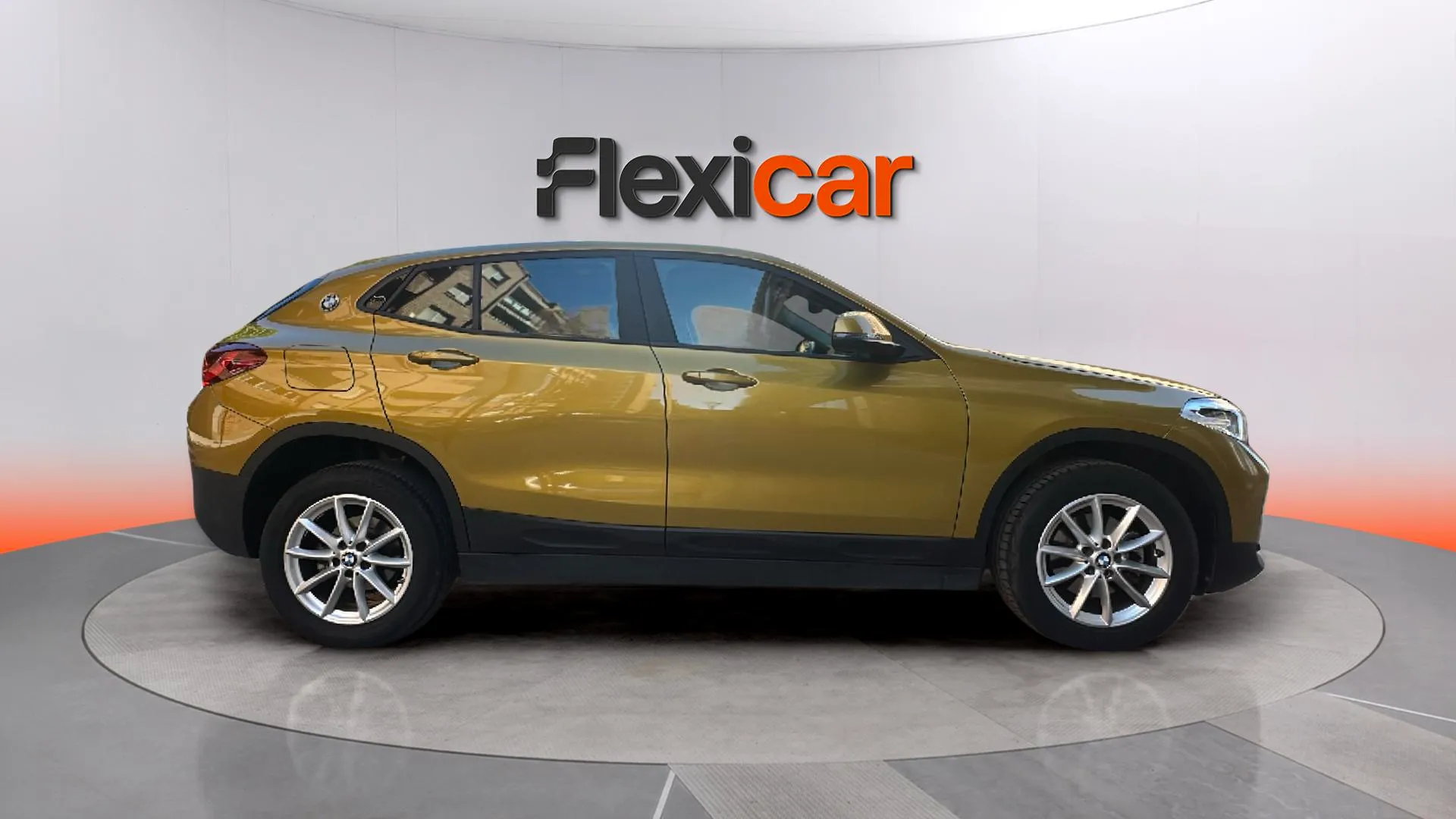 BMW X2 sDrive18d - foto 8