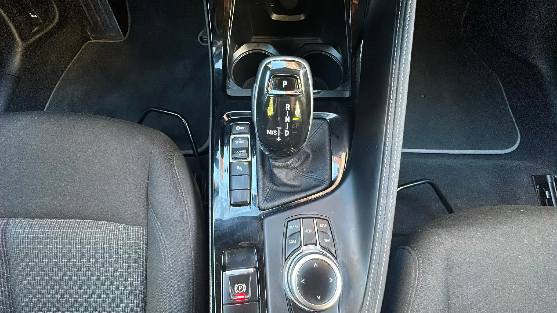 BMW X2 sDrive18d - foto 12