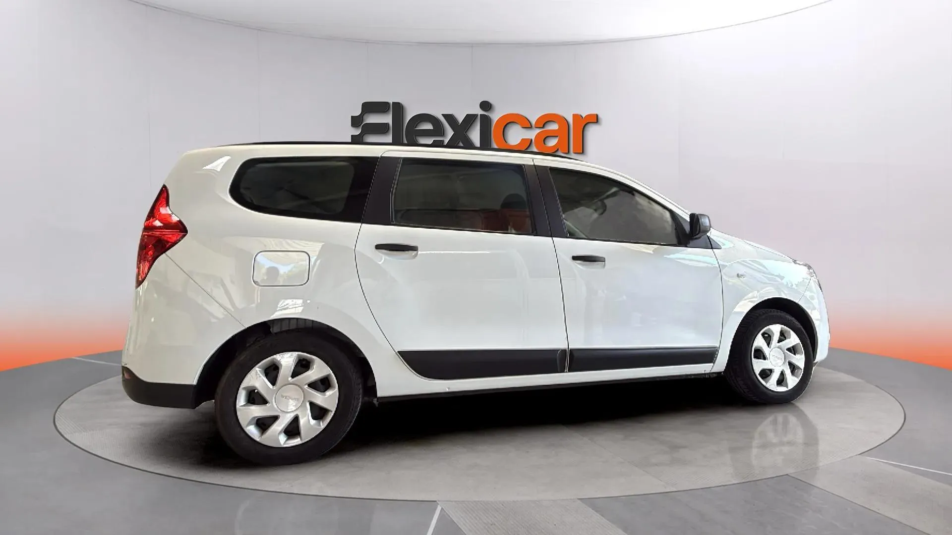 Dacia Lodgy Comfort TCe 5 plazas GPF - foto 3