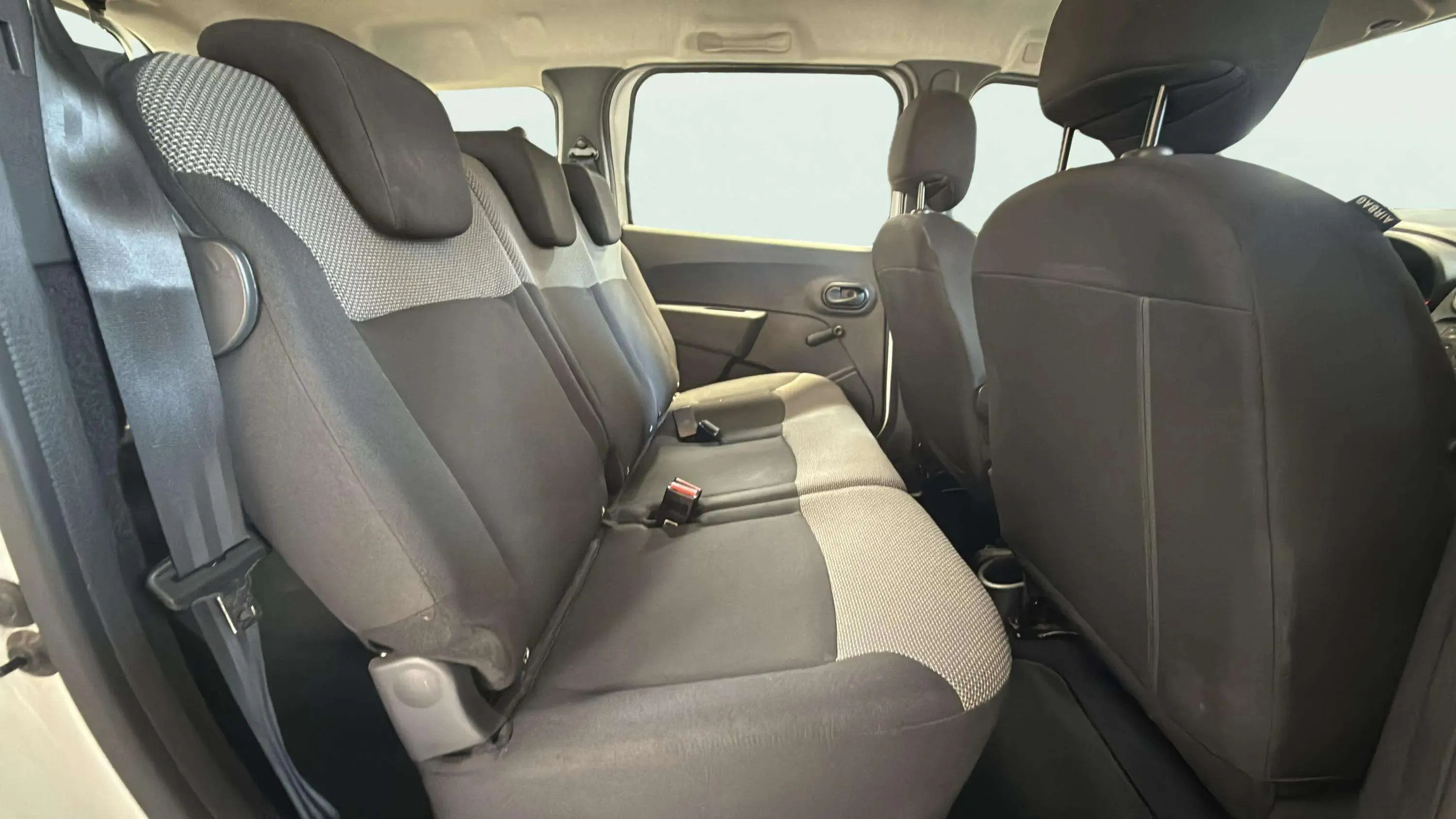 Dacia Lodgy Comfort TCe 5 plazas GPF - foto 13