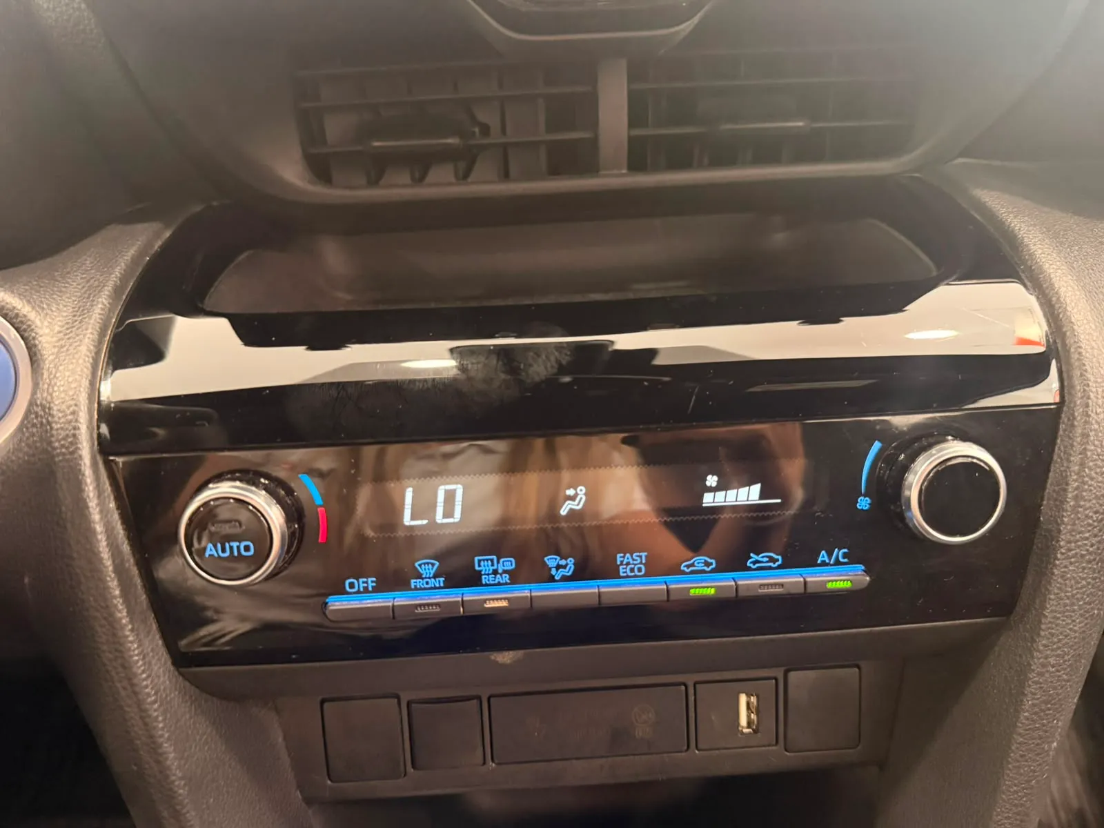 Toyota Yaris Cross 1.5 120H Active Tech - foto 21