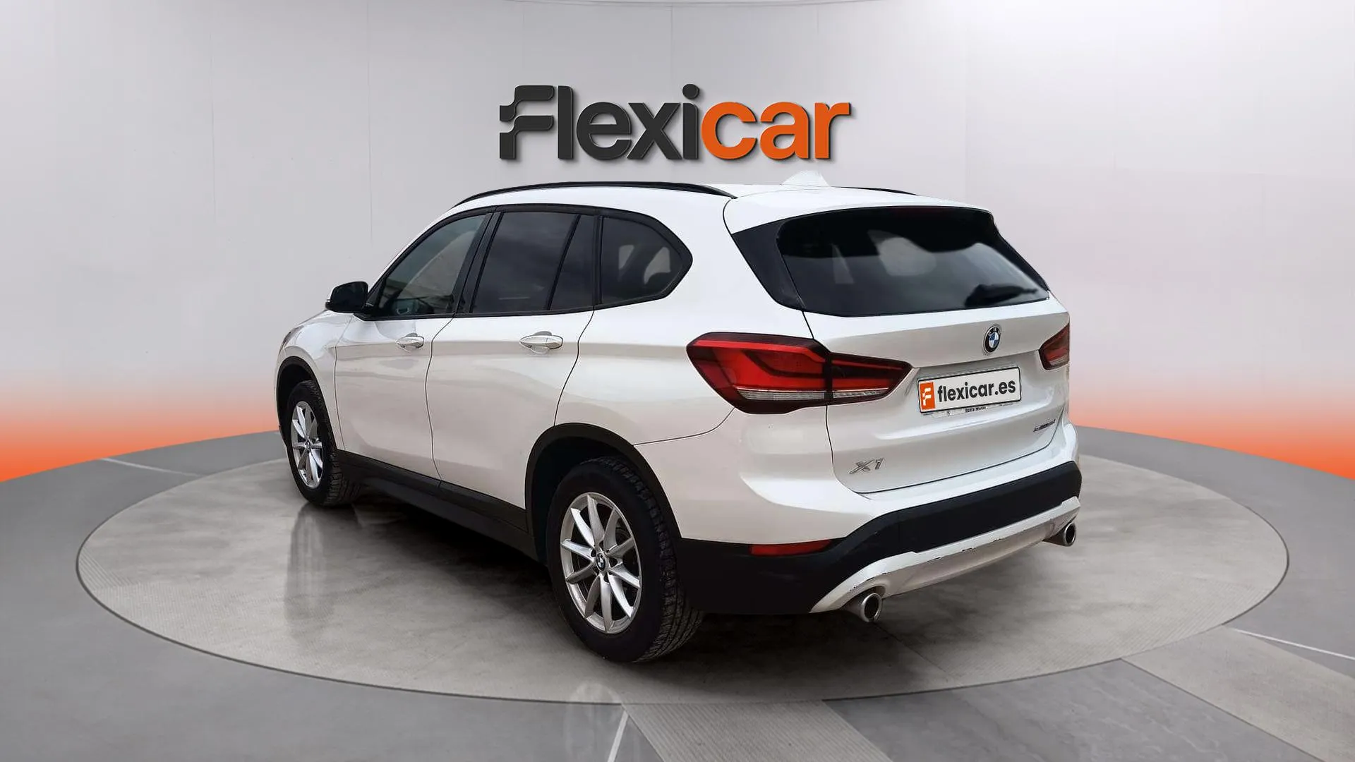 BMW X1 sDrive18d - foto 5