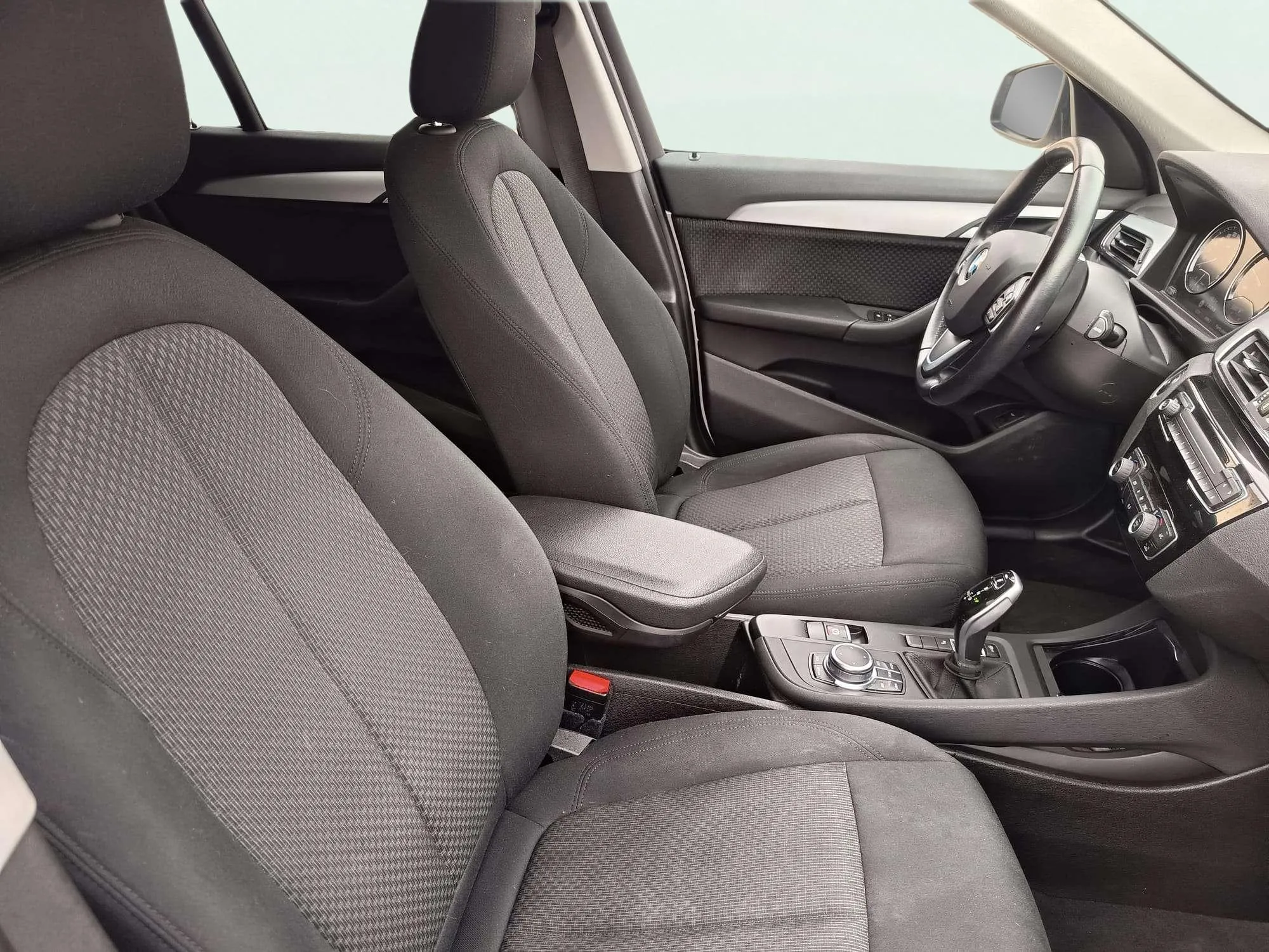 BMW X1 sDrive18d - foto 17
