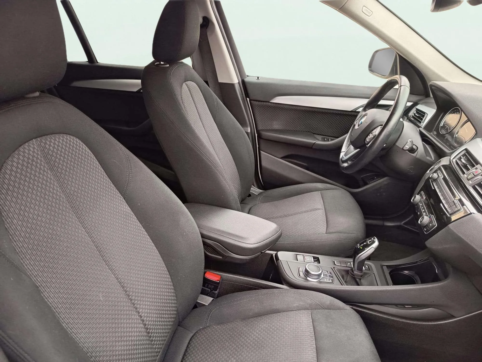 BMW X1 sDrive18d - foto 18