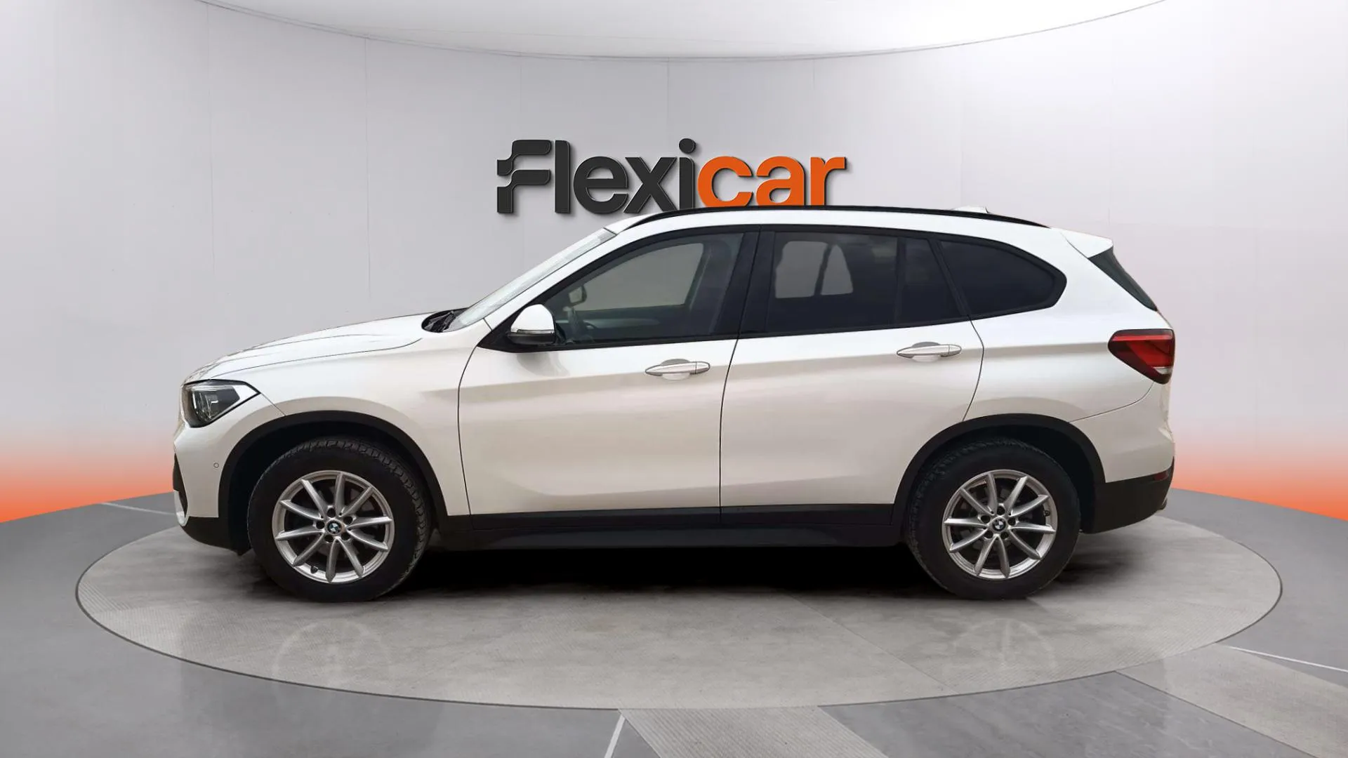 BMW X1 sDrive18d - foto 4