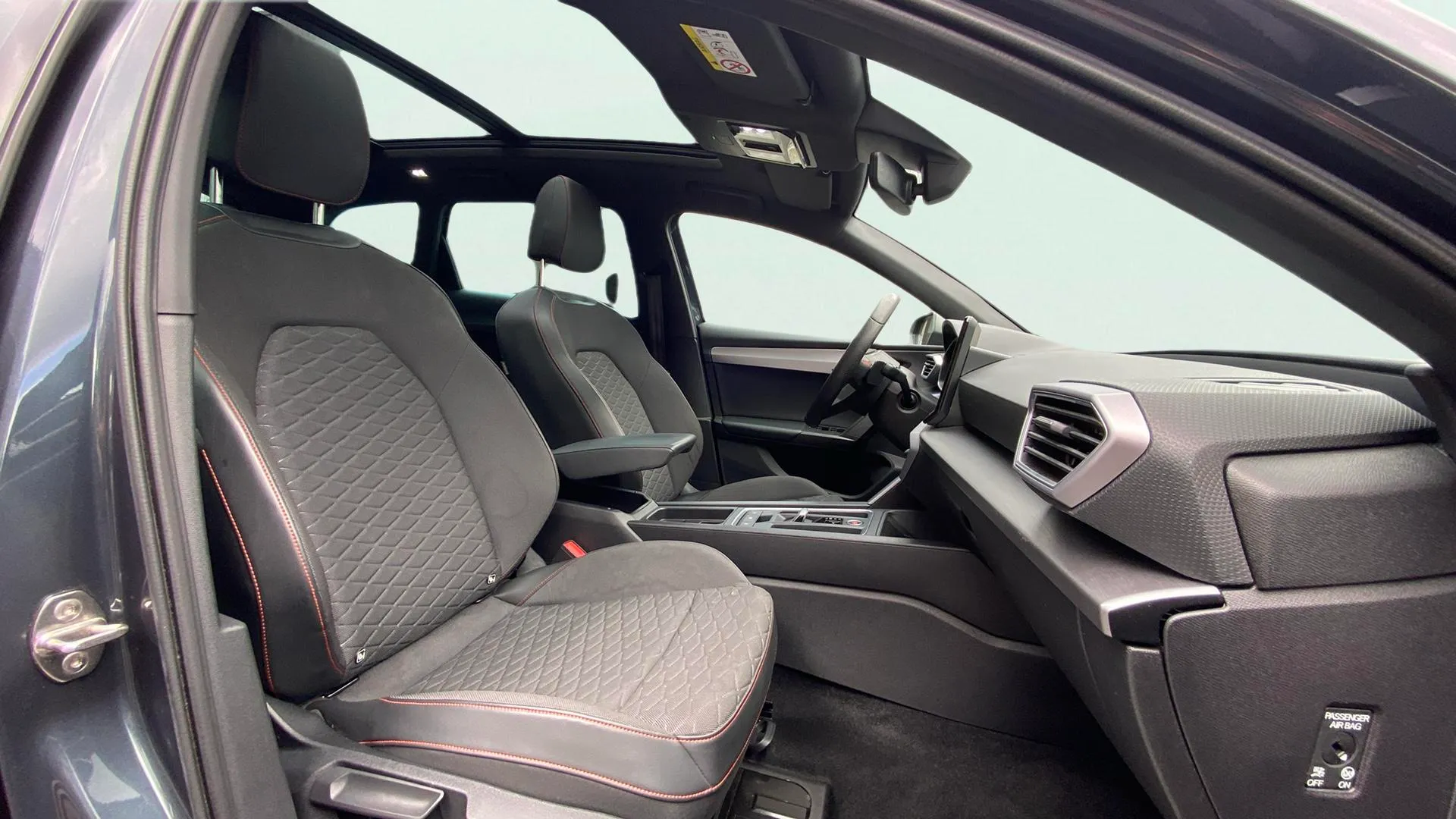 SEAT León SP 1.5 eTSI DSG FR - foto 22