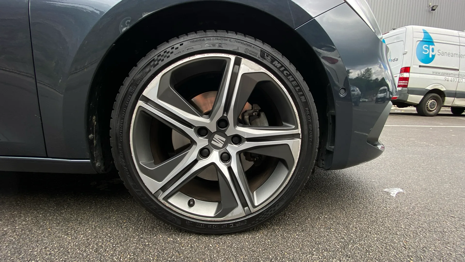 SEAT León SP 1.5 eTSI DSG FR - foto 25