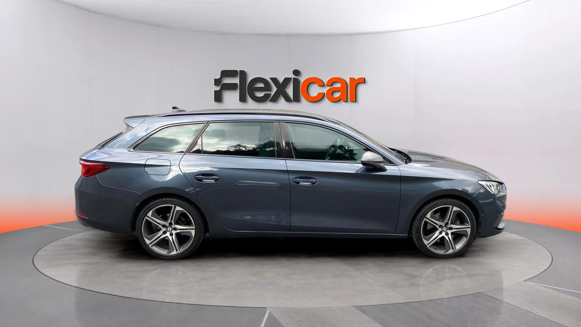 SEAT León SP 1.5 eTSI DSG FR - foto 2