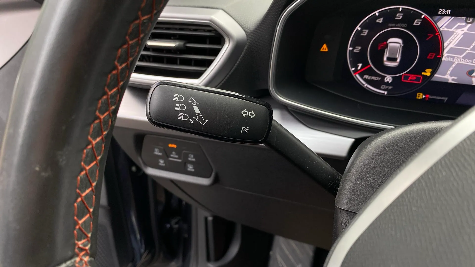 SEAT León SP 1.5 eTSI DSG FR - foto 17