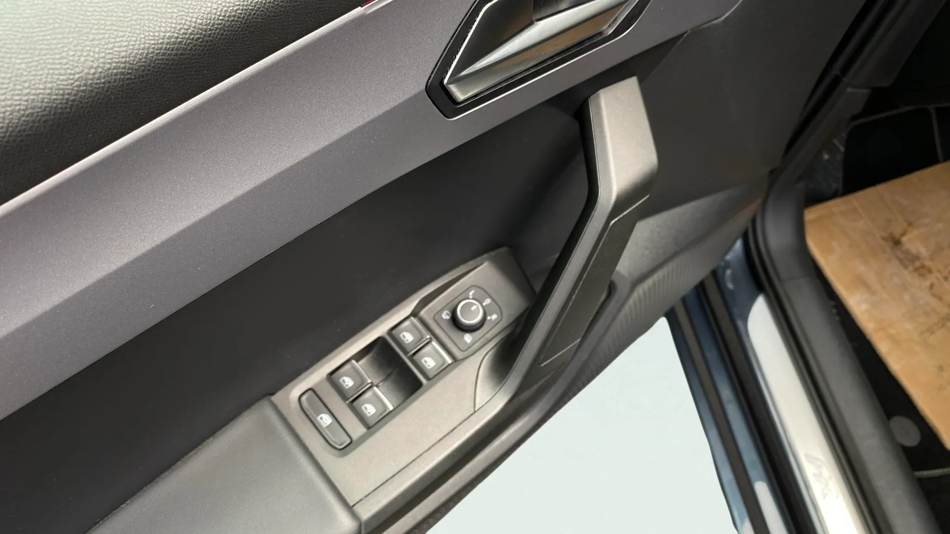 SEAT León SP 1.5 eTSI DSG FR - foto 20