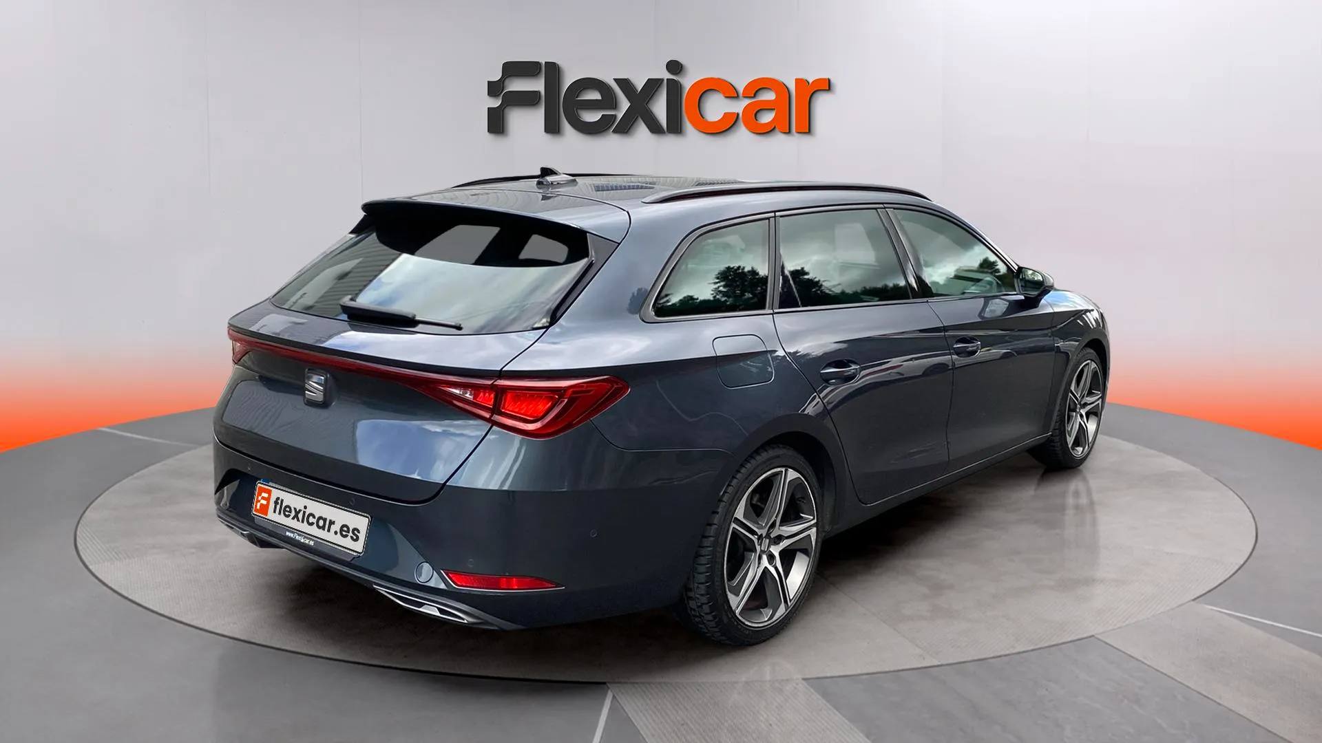 SEAT León SP 1.5 eTSI DSG FR - foto 8