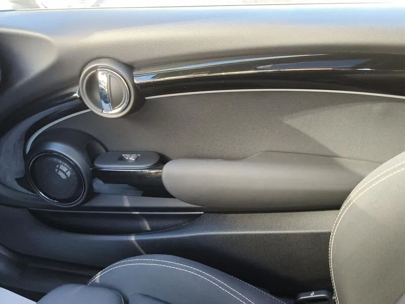 MINI Cooper SE - foto 22