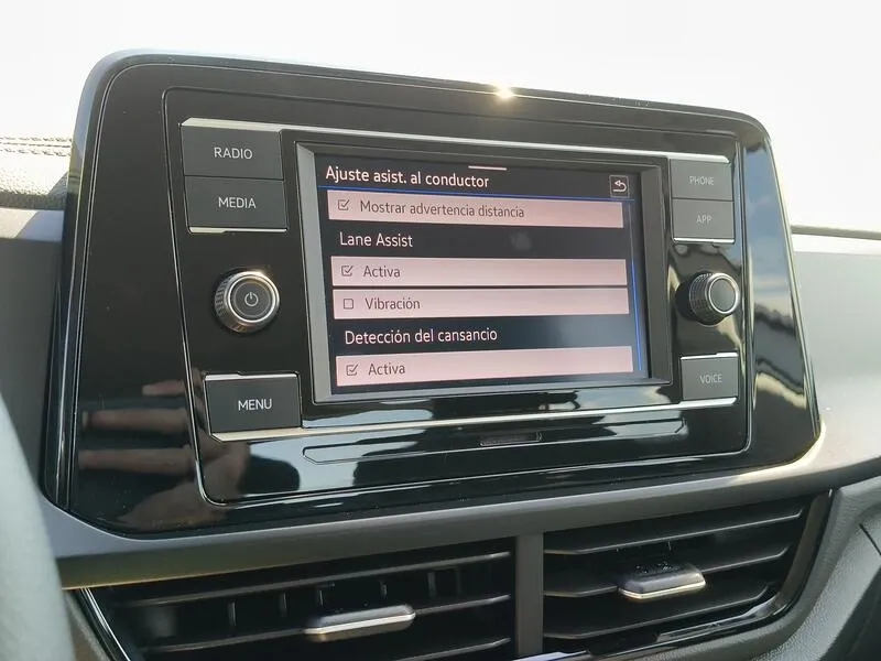 Volkswagen T-Roc 2.0 TDI - foto 19