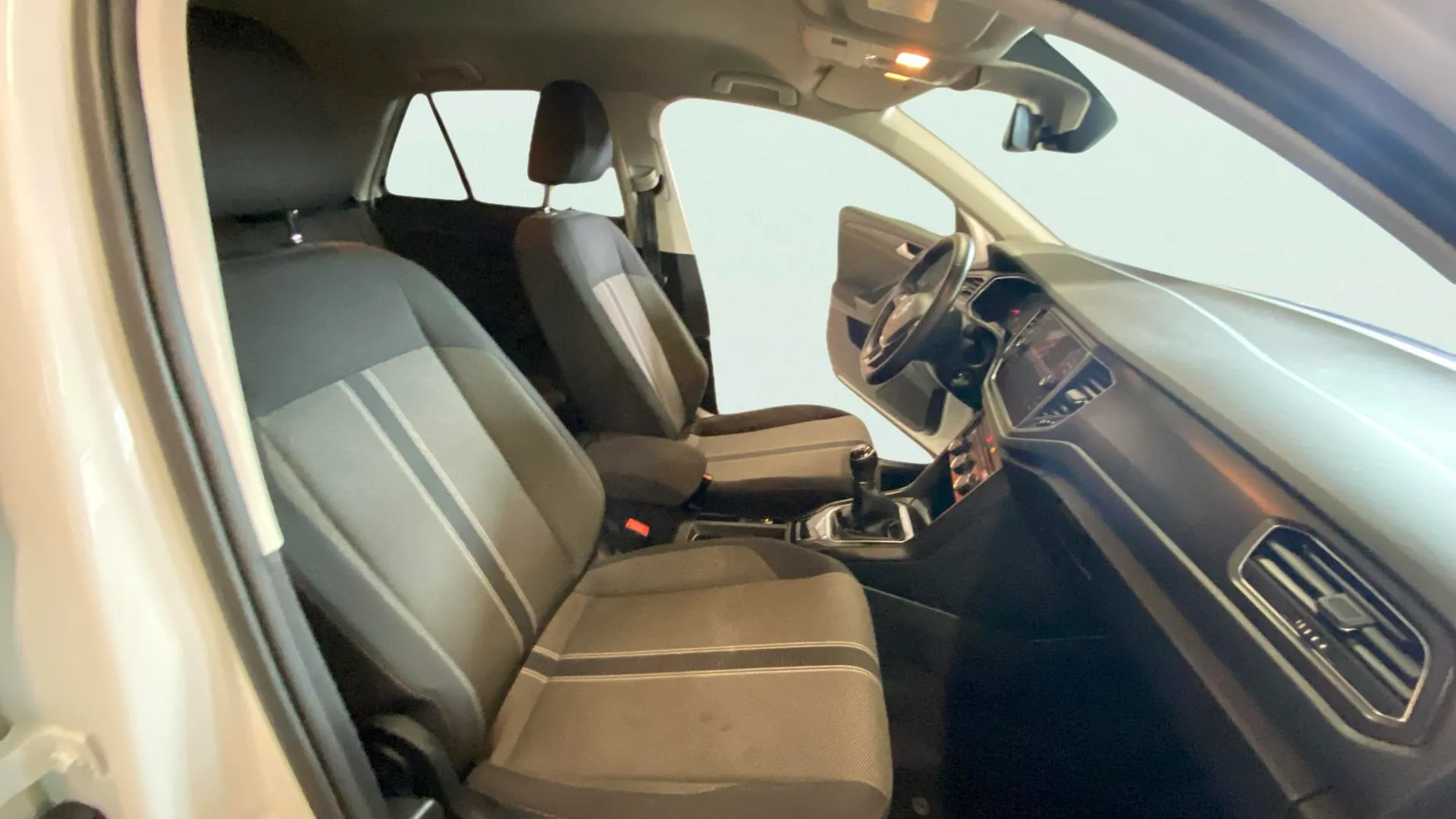 Volkswagen T-Roc Advance Style 1.5 TSI - foto 11