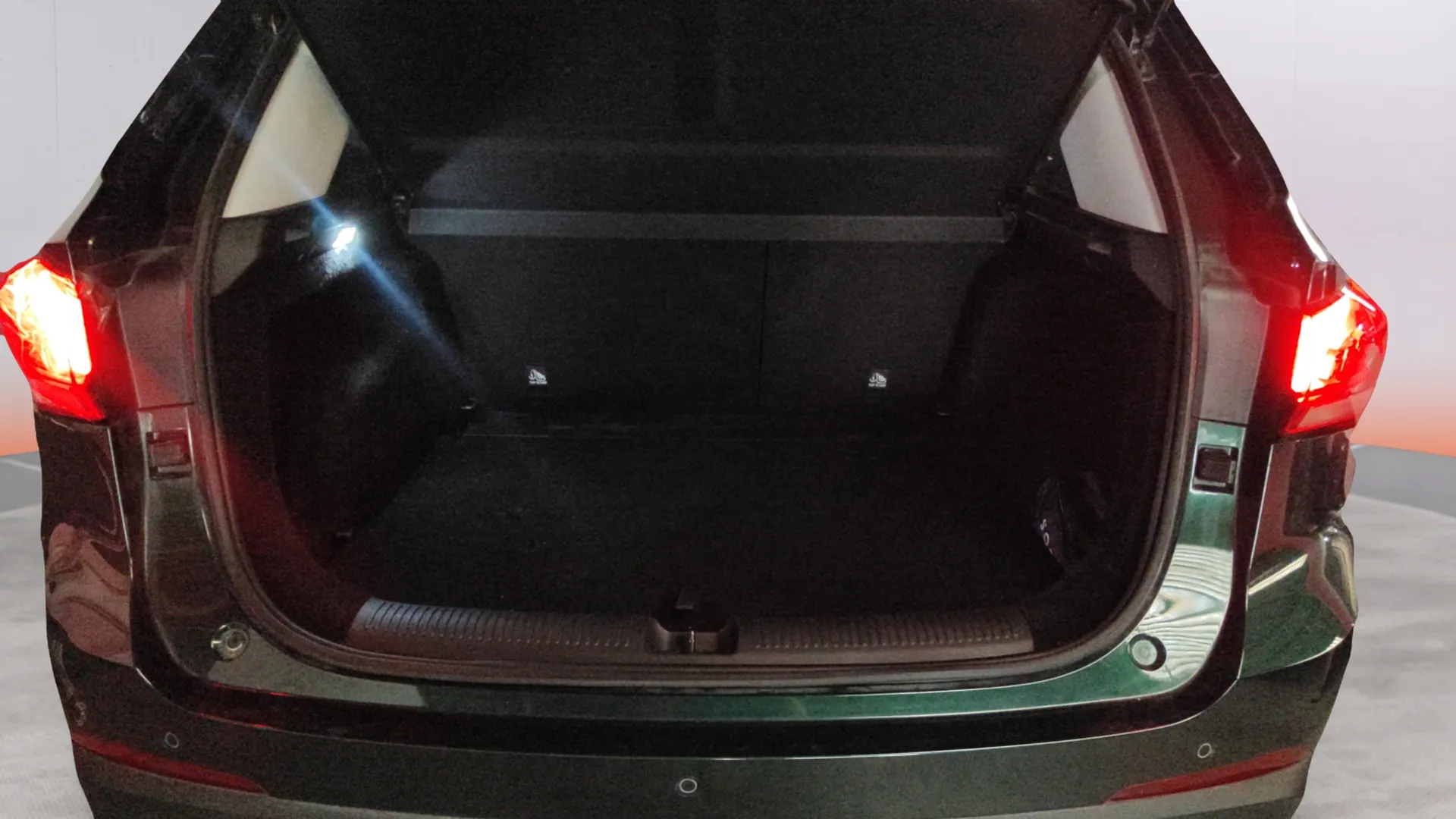 MG ZS Hybrid+ Luxury - foto 25