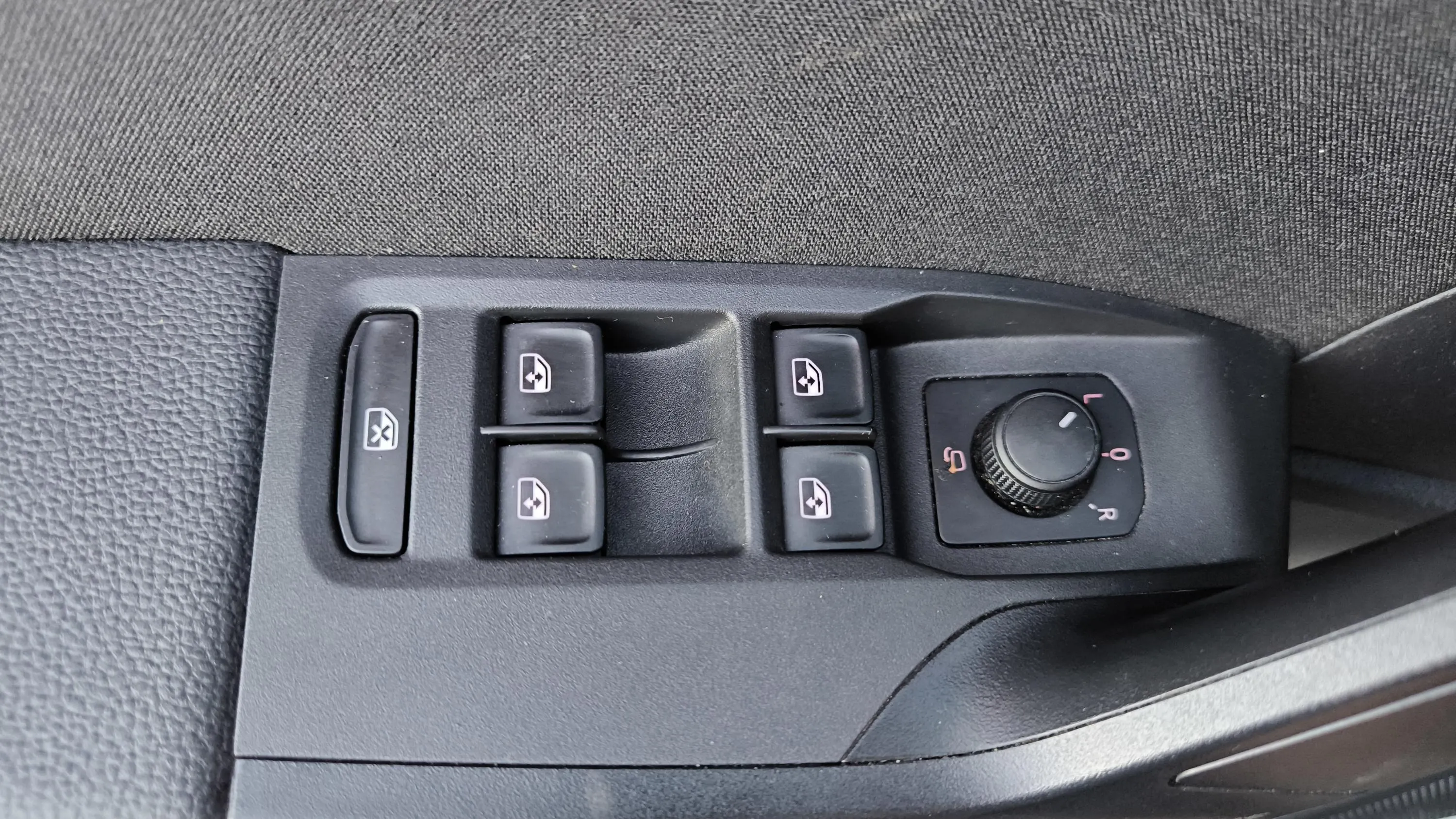 SEAT Ibiza 1.0 TSI Xcellence - foto 32