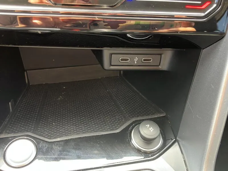 Volkswagen T-Roc 1.0 TSI Life - foto 31