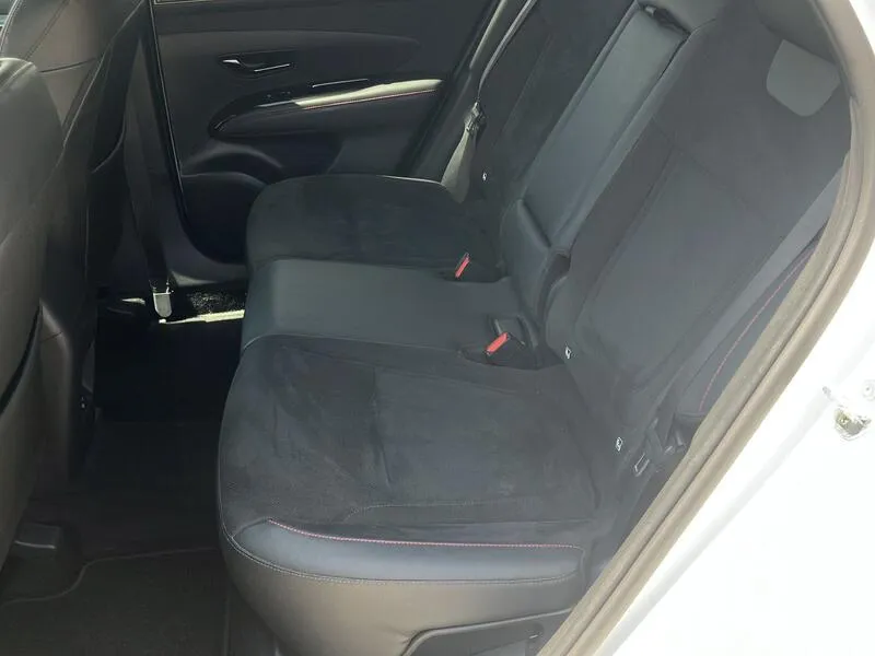 Hyundai Tucson 1.6 T-GDi 48V N-Line Sky - foto 17