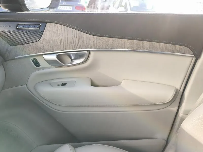 Volvo XC90 2.0 T8 AWD Plus Dark Recharge - foto 21