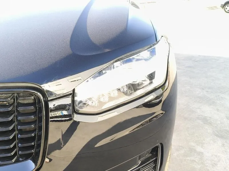 Volvo XC90 2.0 T8 AWD Plus Dark Recharge - foto 46