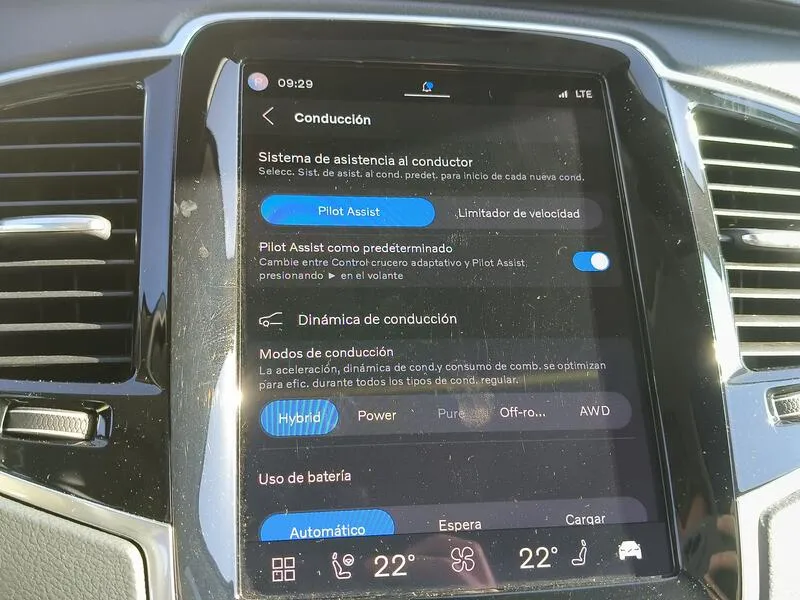 Volvo XC90 2.0 T8 AWD Plus Dark Recharge - foto 18