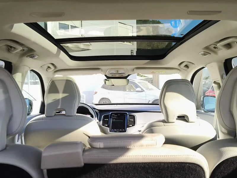 Volvo XC90 2.0 T8 AWD Plus Dark Recharge - foto 39