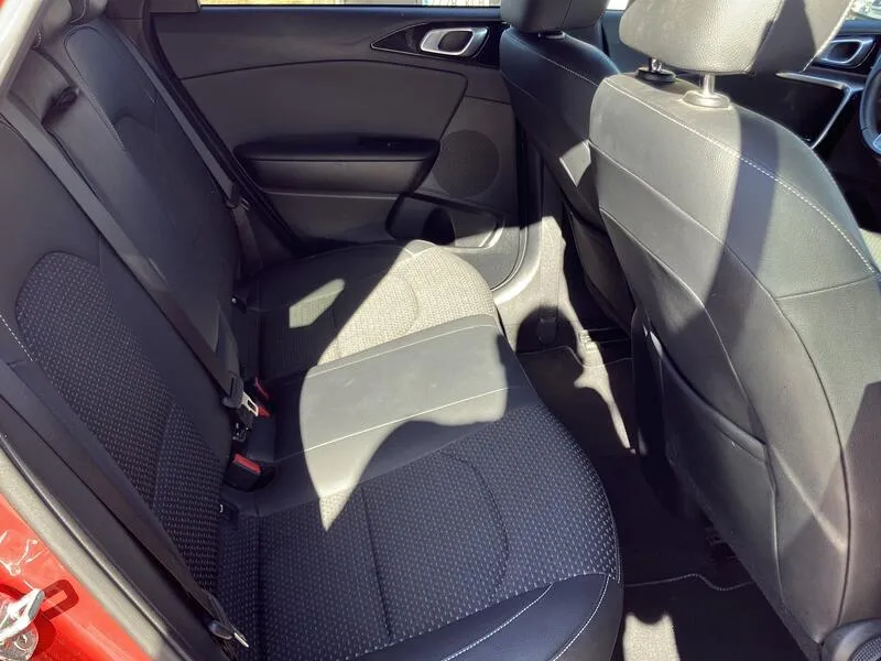 Kia XCeed 1.0 T-GDi Tech - foto 32