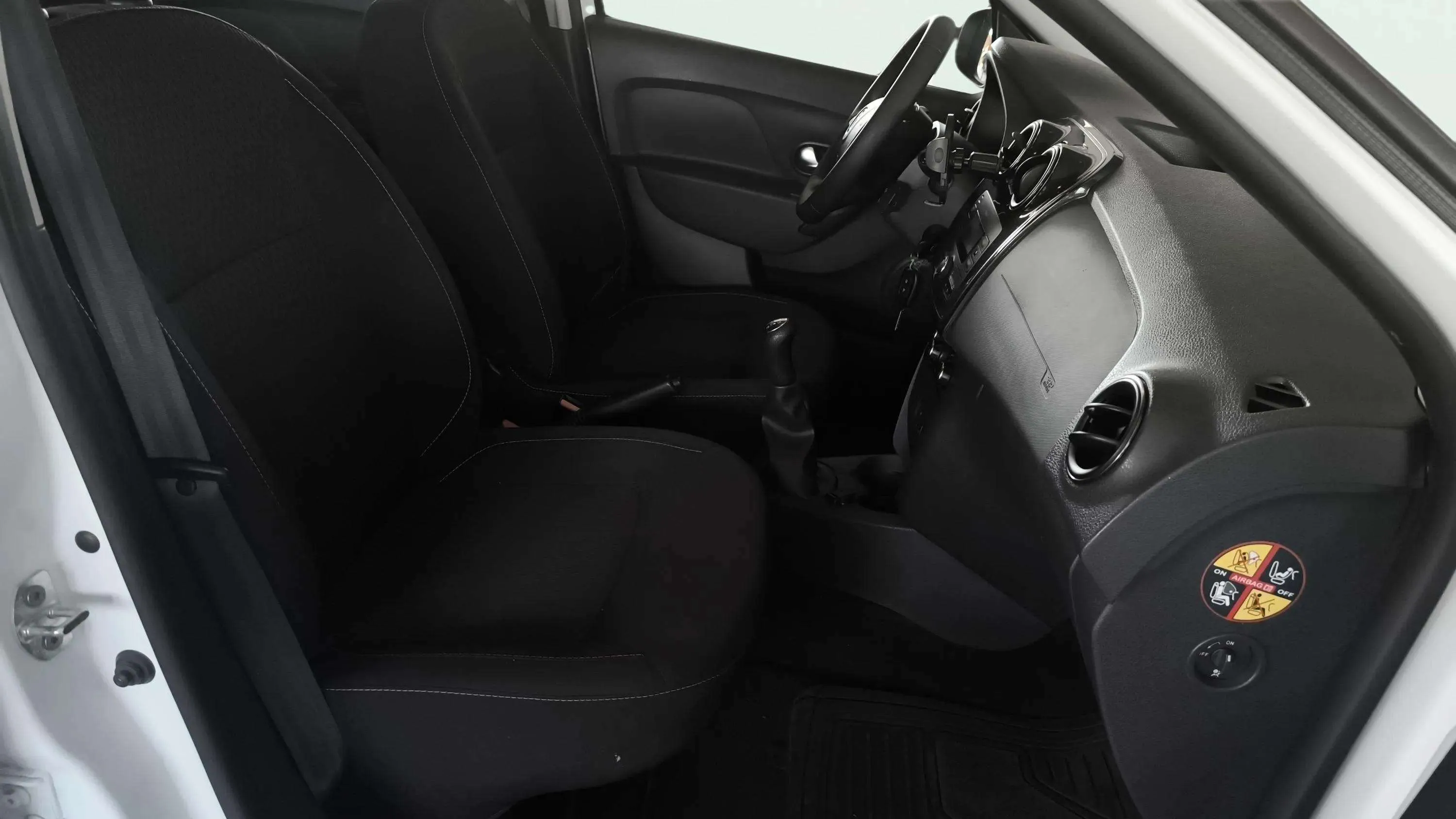 Dacia Sandero Comfort TCe - foto 21