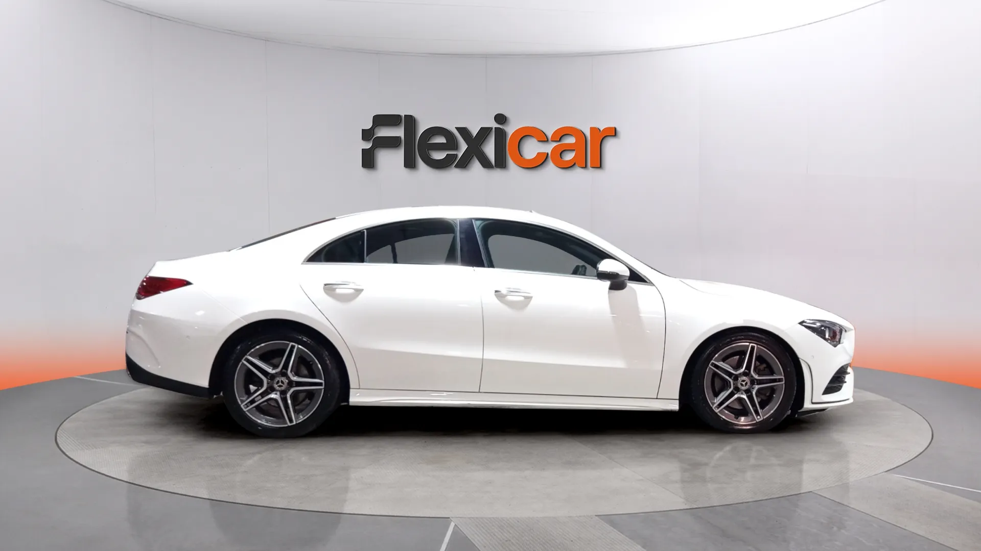 Mercedes-Benz CLA 200 D DCT - foto 4