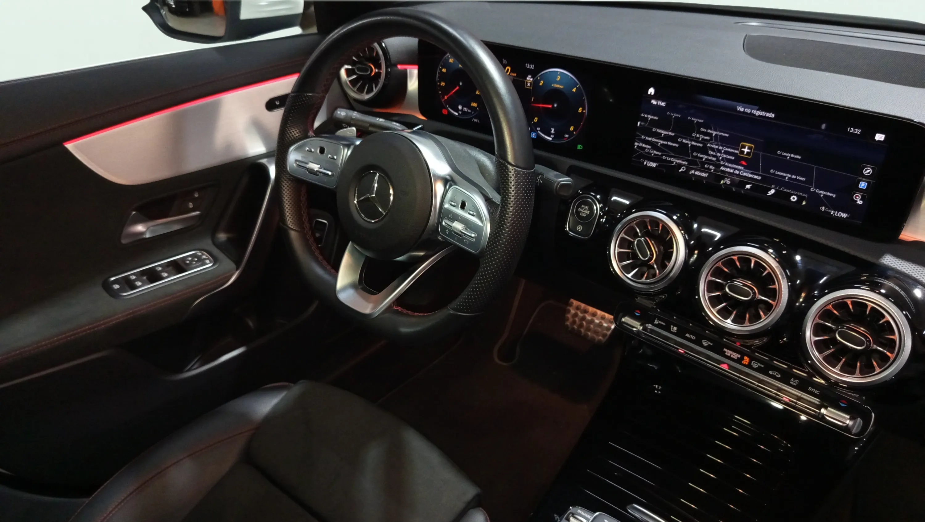 Mercedes-Benz CLA 200 D DCT - foto 21