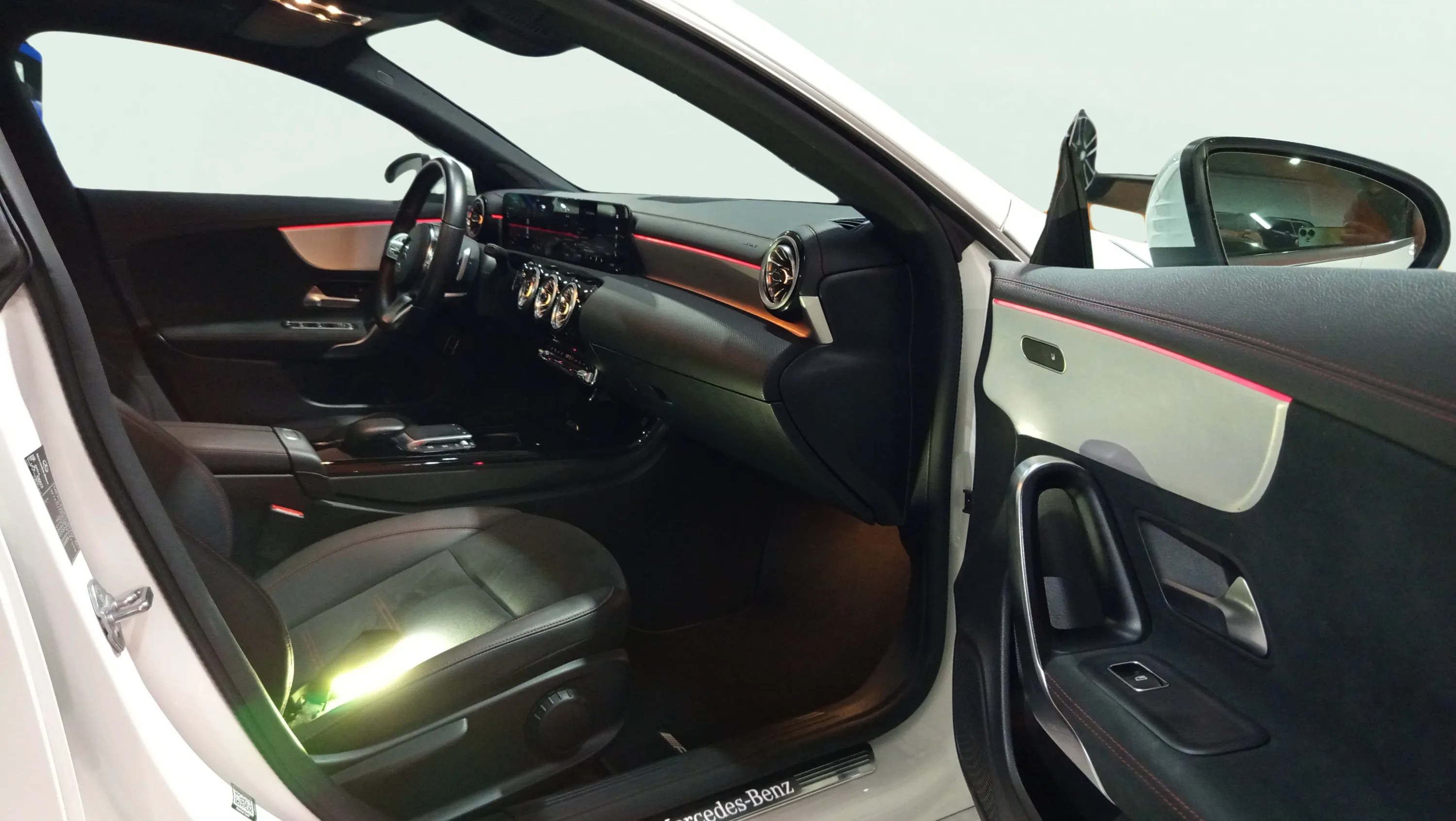 Mercedes-Benz CLA 200 D DCT - foto 16