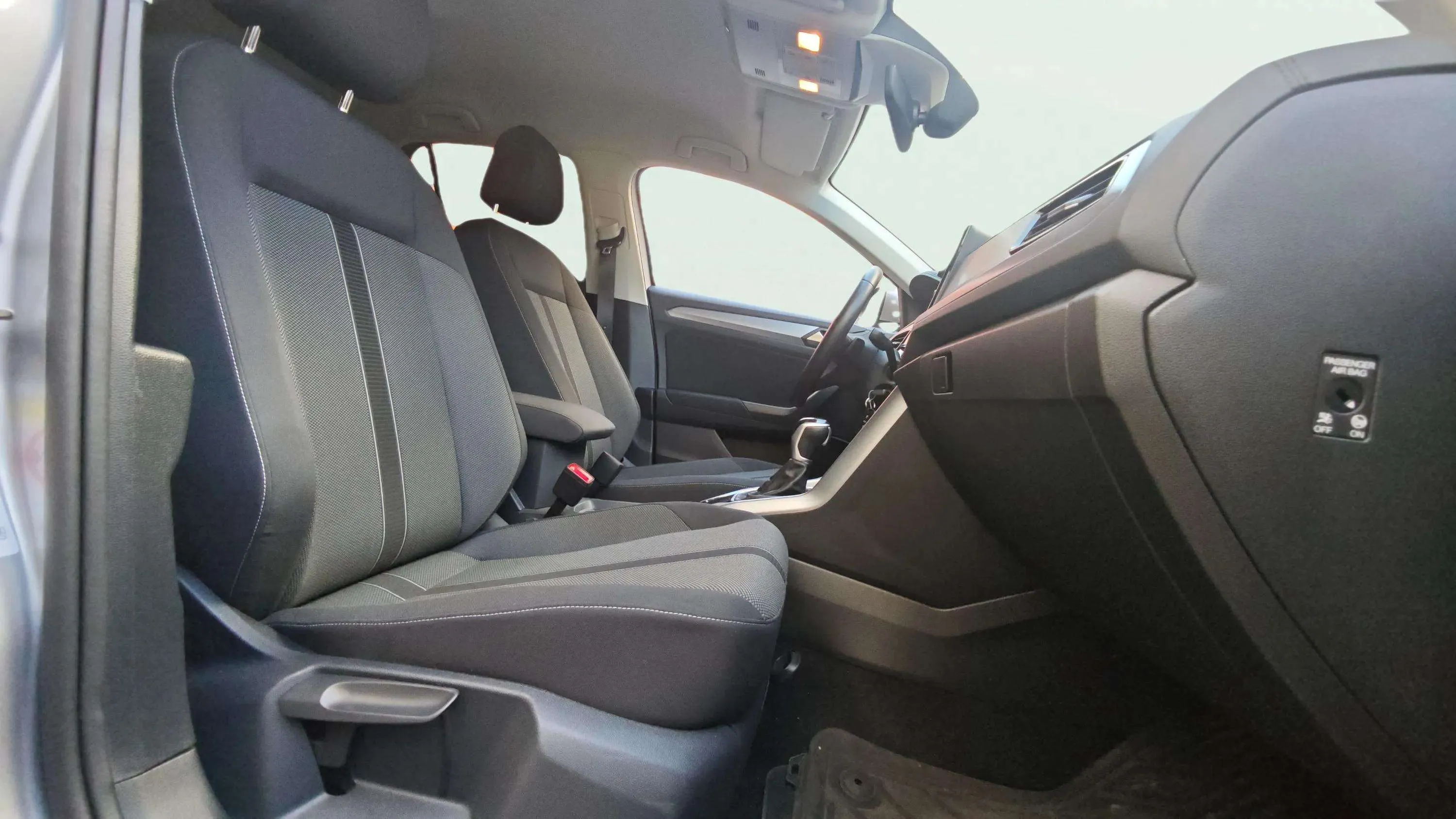 Volkswagen T-Roc Advance 1.5 TSI DSG - foto 9