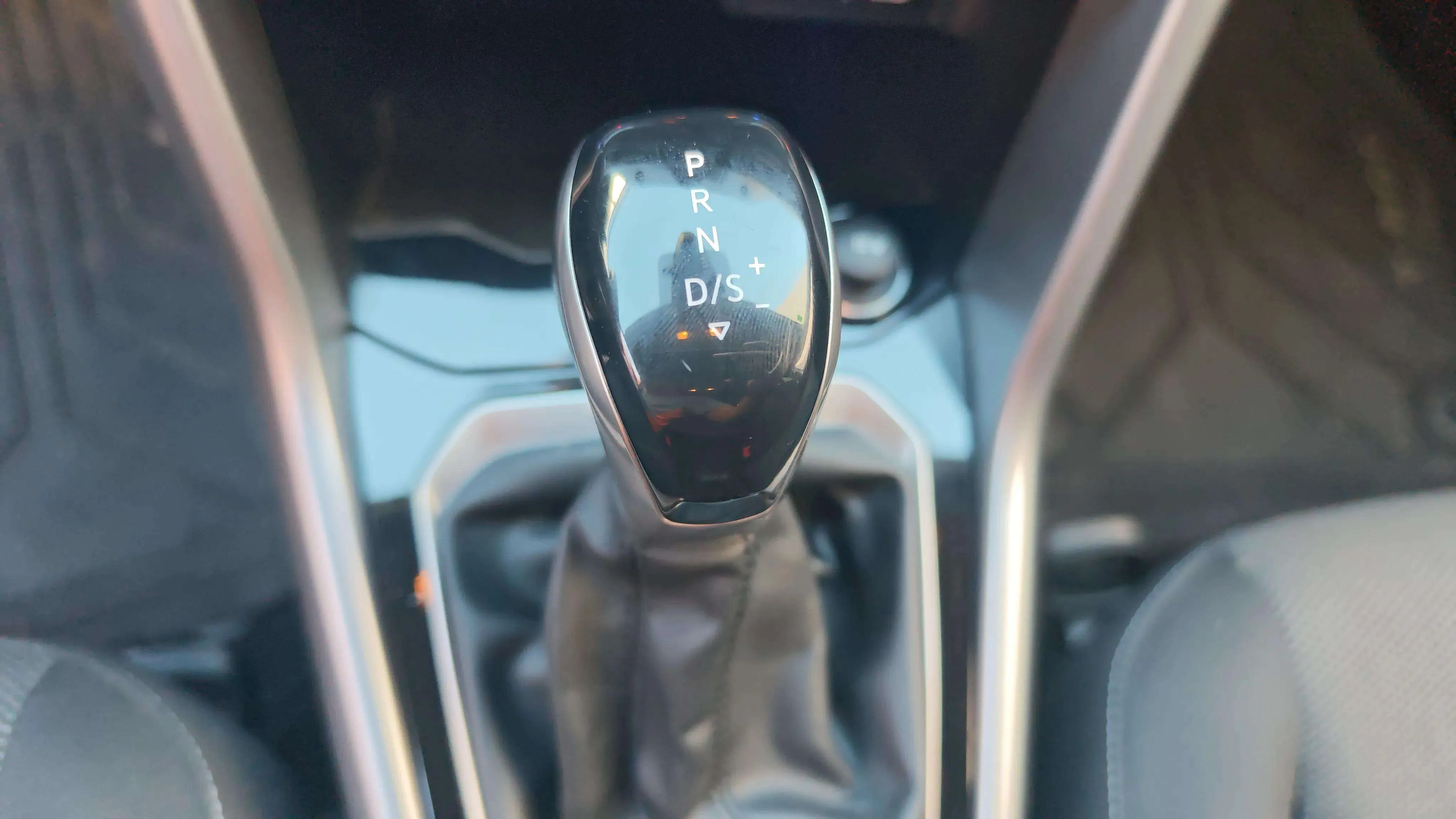 Volkswagen T-Roc Advance 1.5 TSI DSG - foto 18
