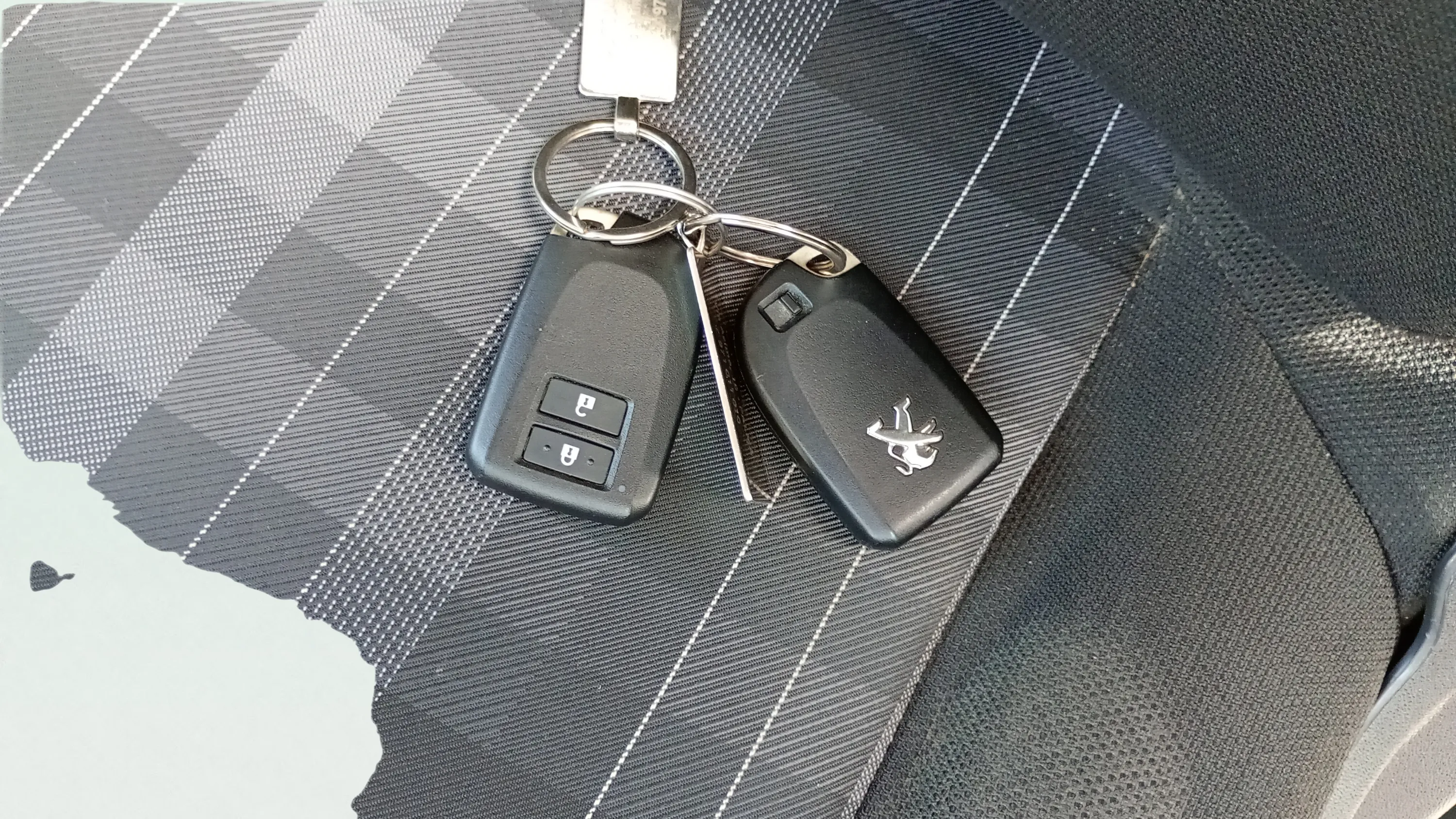 Peugeot 108 TOP! Allure VTi - foto 17