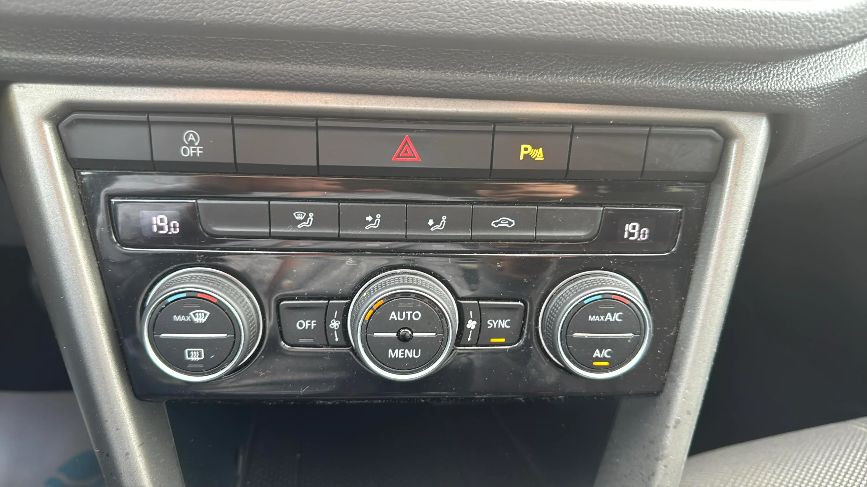 Volkswagen T-Roc Advance 1.6 TDI - foto 20