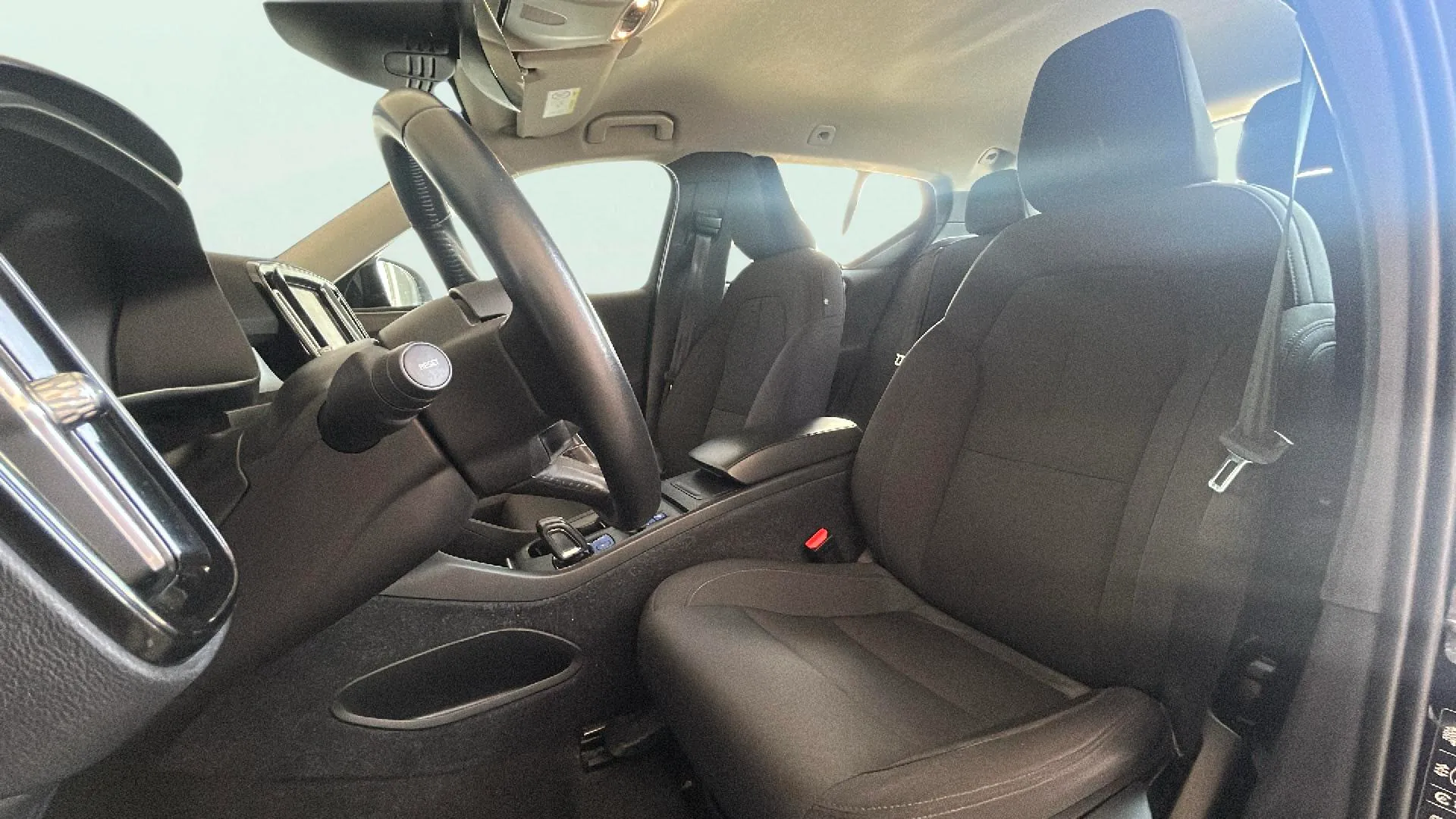 Volvo XC40 2.0 B4 G AWD Inscription - foto 10